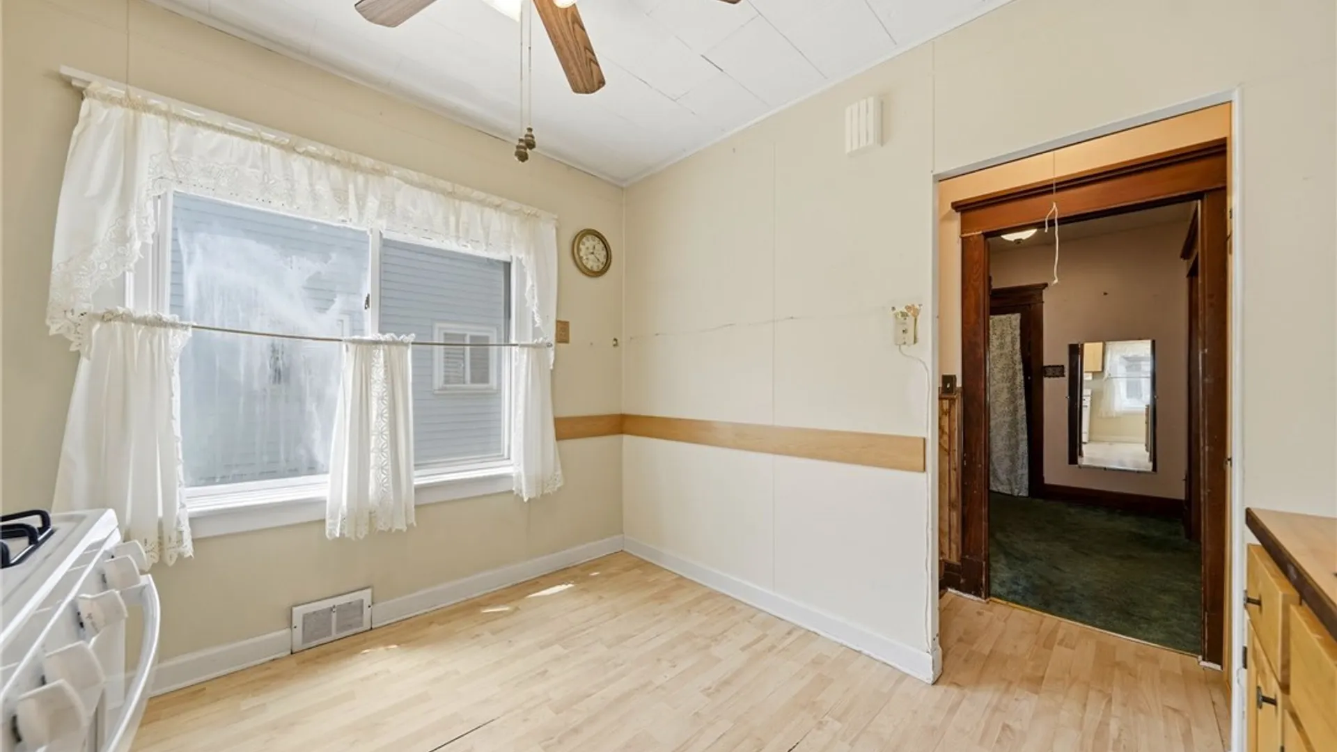 Property at 111 Tindle Avenue, West Seneca, NY 14224 11
