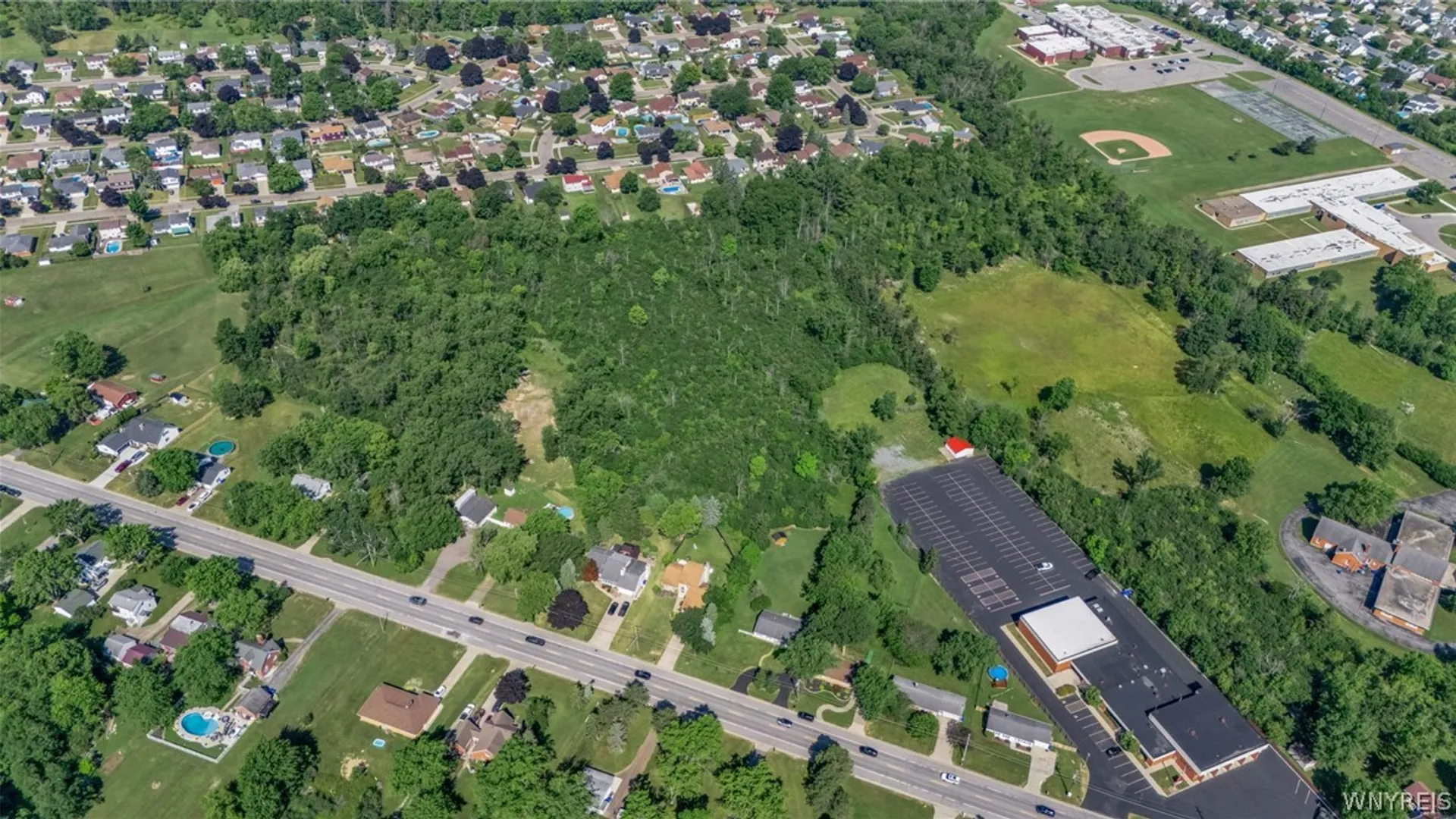 Property at 2350 Berg Road, West Seneca, NY 14218 6