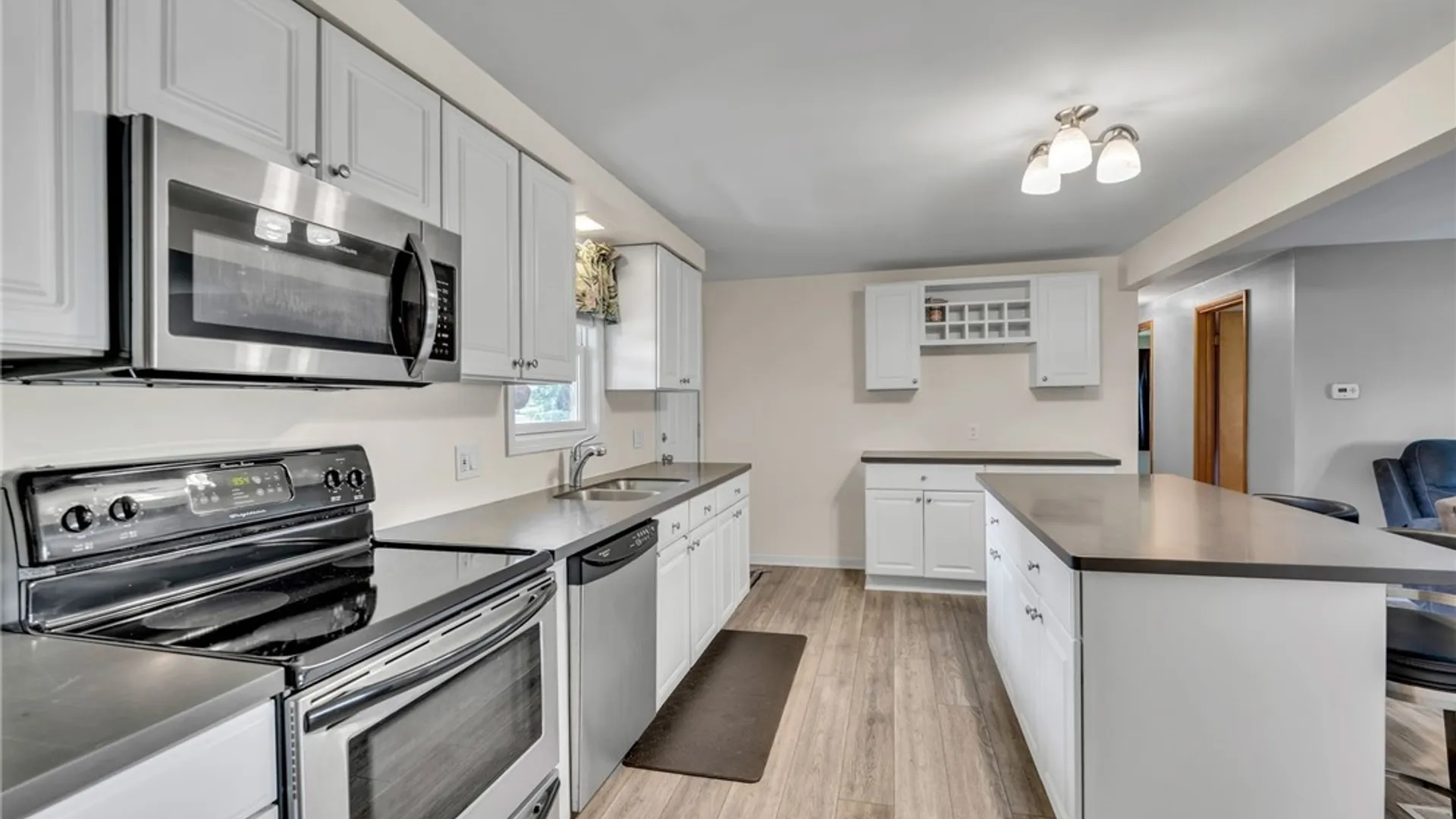 Property at 2350 Berg Road, West Seneca, NY 14218 9