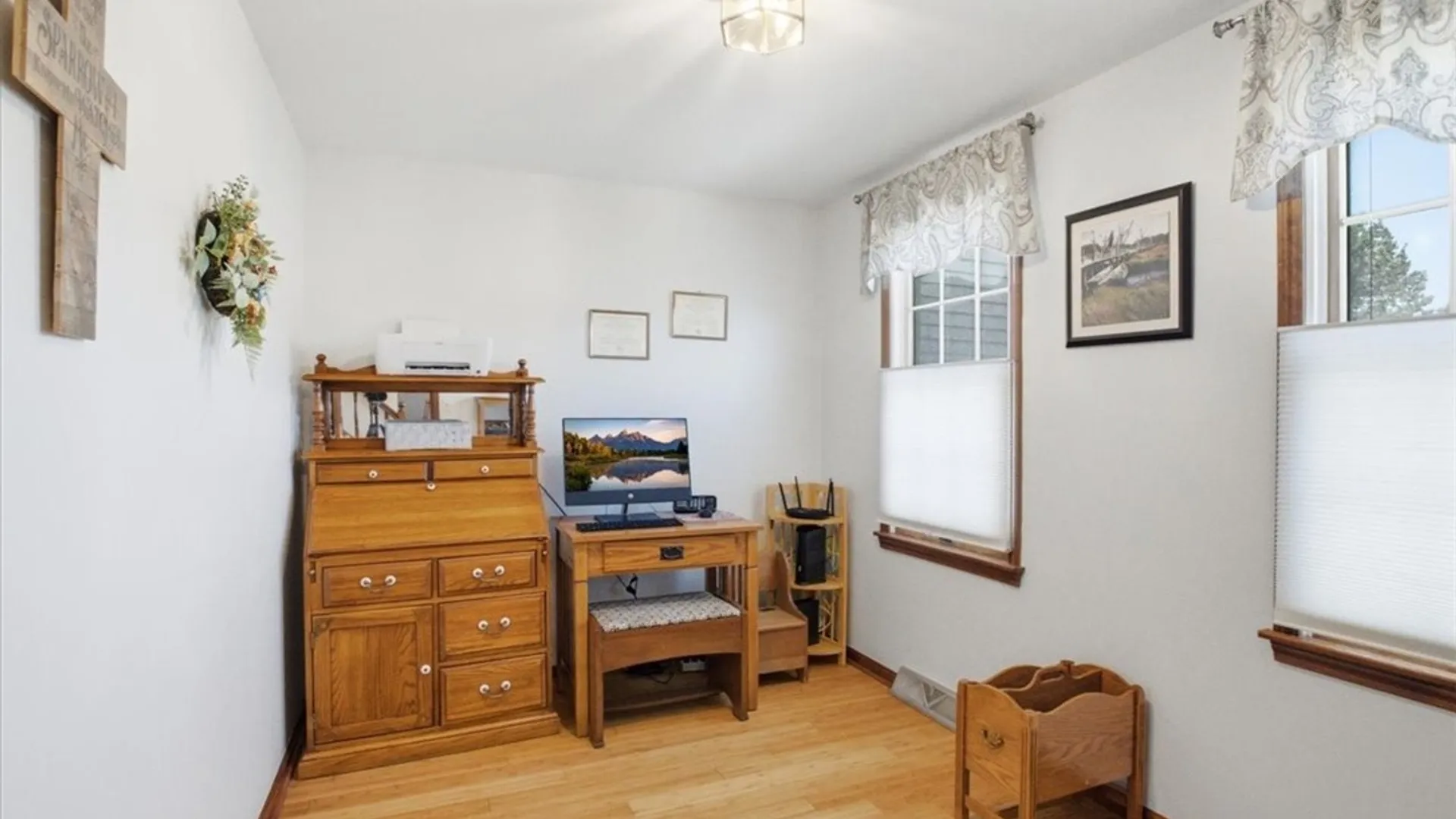 Property at 3698 Meadowbrook Acres, Wheatfield, NY 14120 3