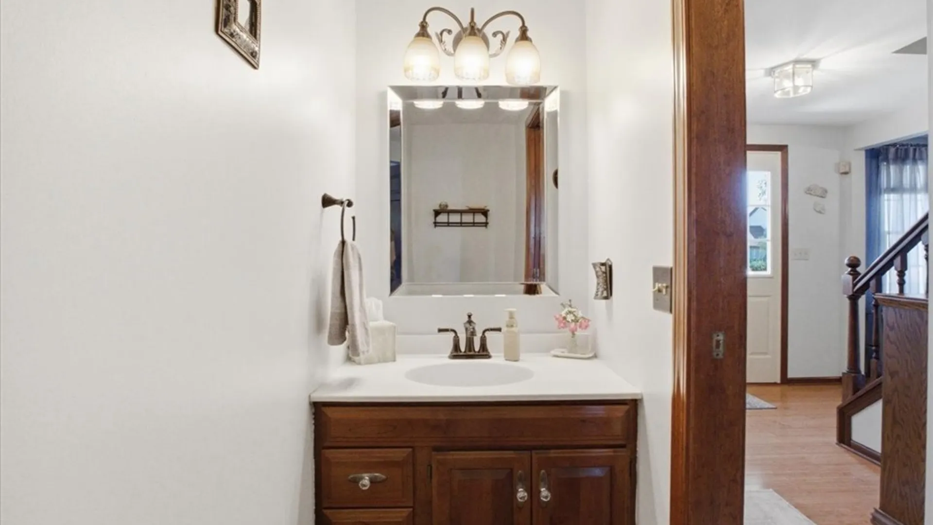 Property at 3698 Meadowbrook Acres, Wheatfield, NY 14120 4