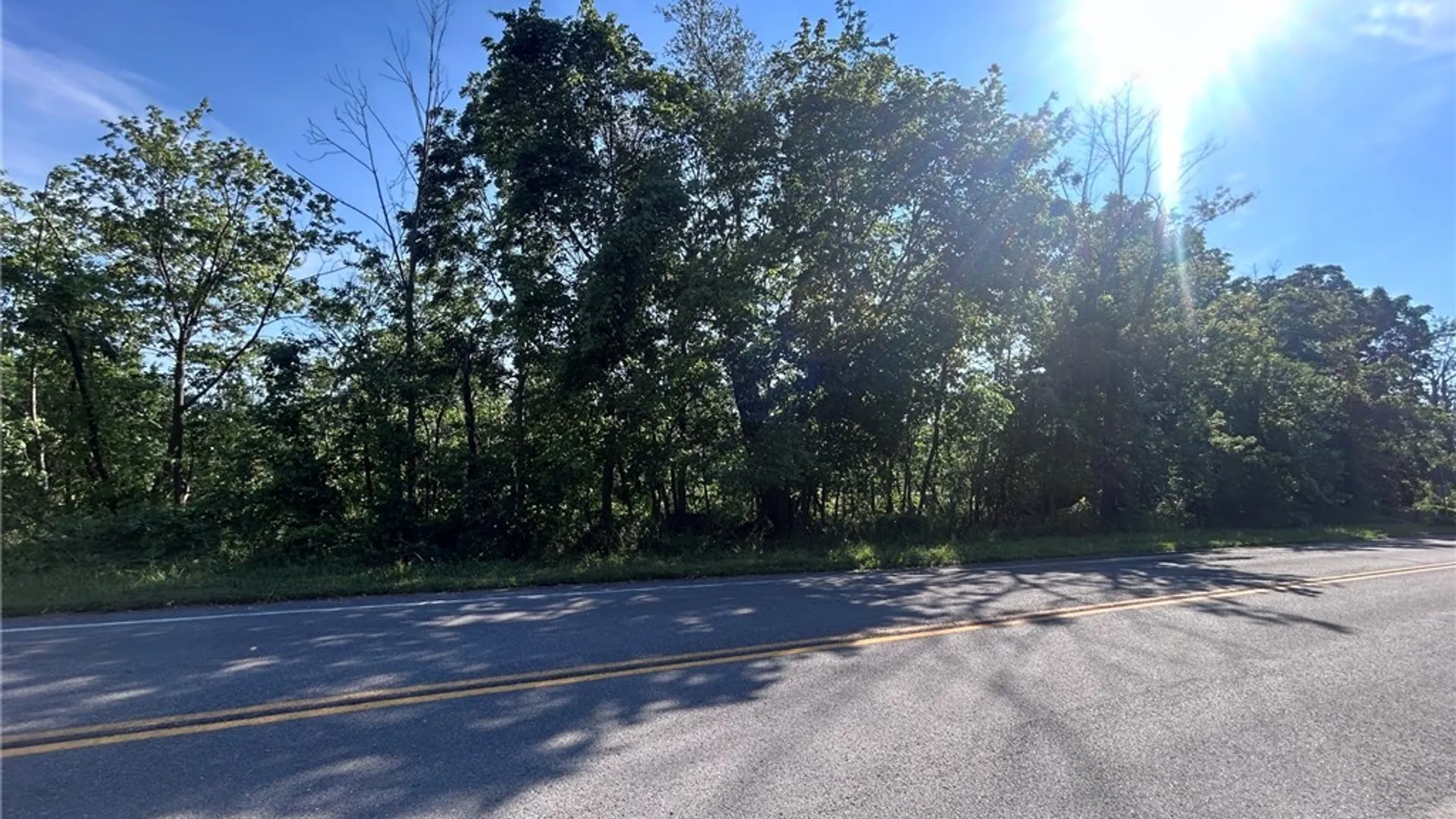 Property at 171 N Ellicott Creek Road, Amherst, NY 14228 2