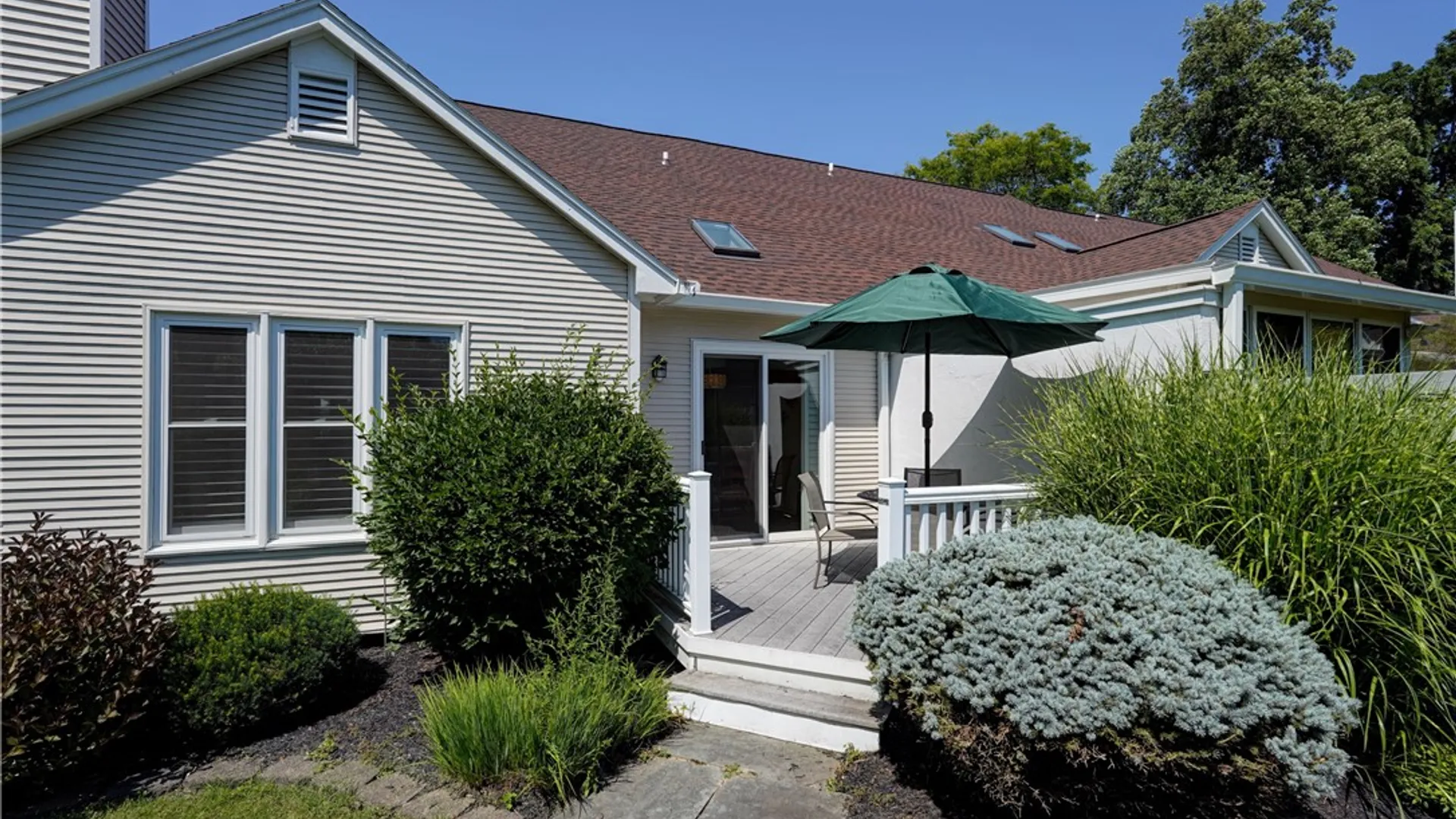 Property at 5 Packetts Grove, Perinton, NY 14450 26