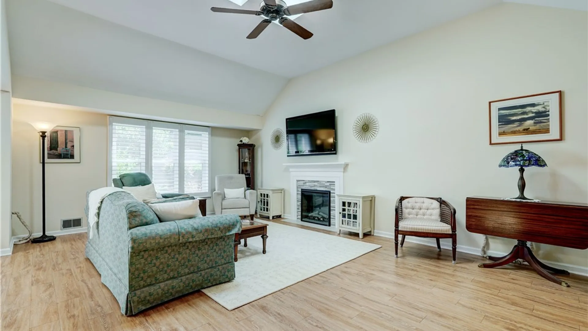 Property at 5 Packetts Grove, Perinton, NY 14450 6