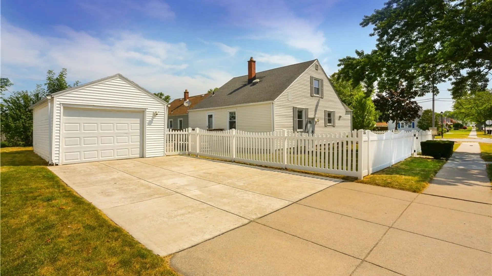 Property at 1108 Parkhurst Boulevard, Tonawanda, NY 14150 21