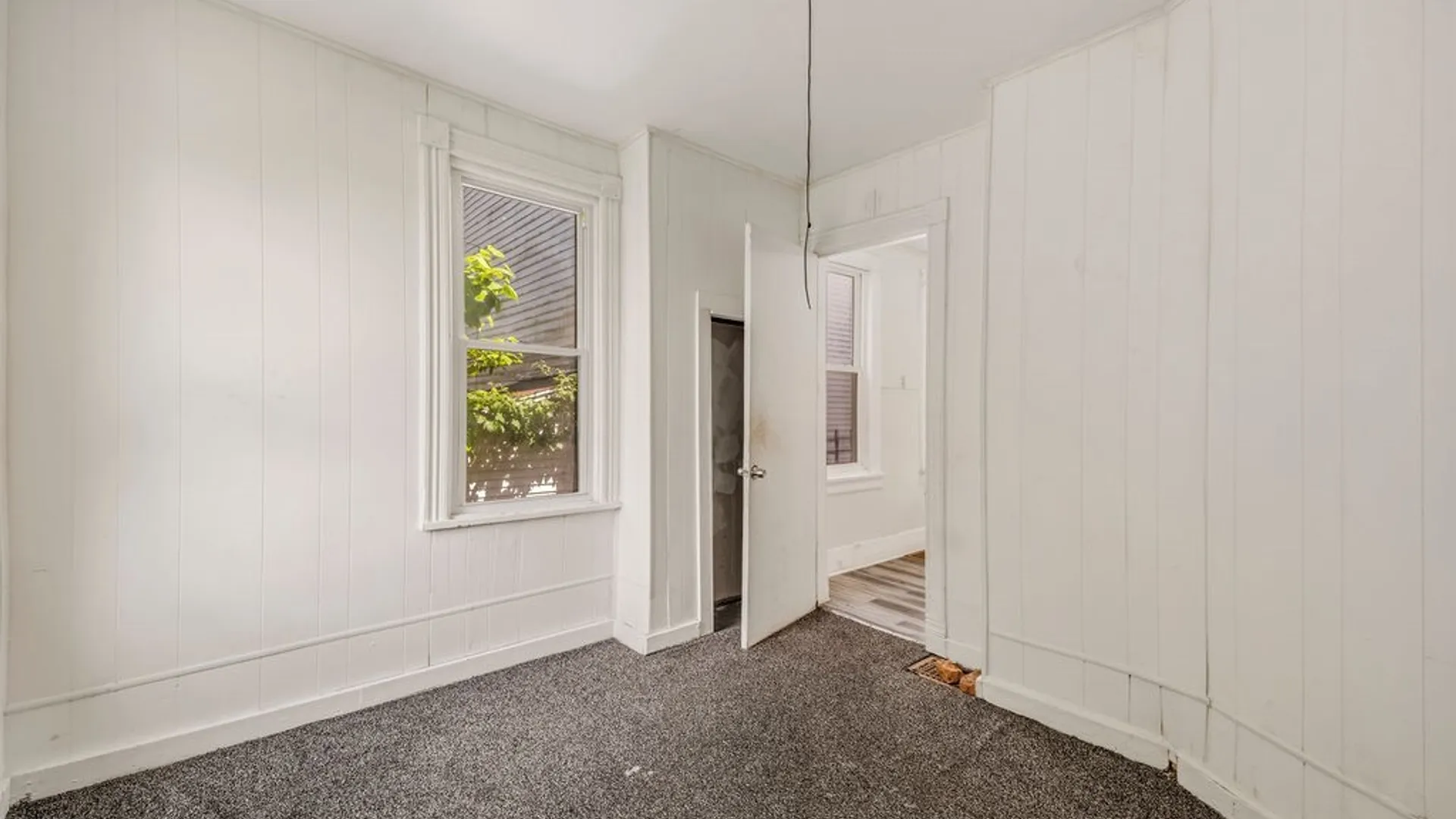 Property at 504 Woodlawn Avenue, Buffalo, NY 14208 19