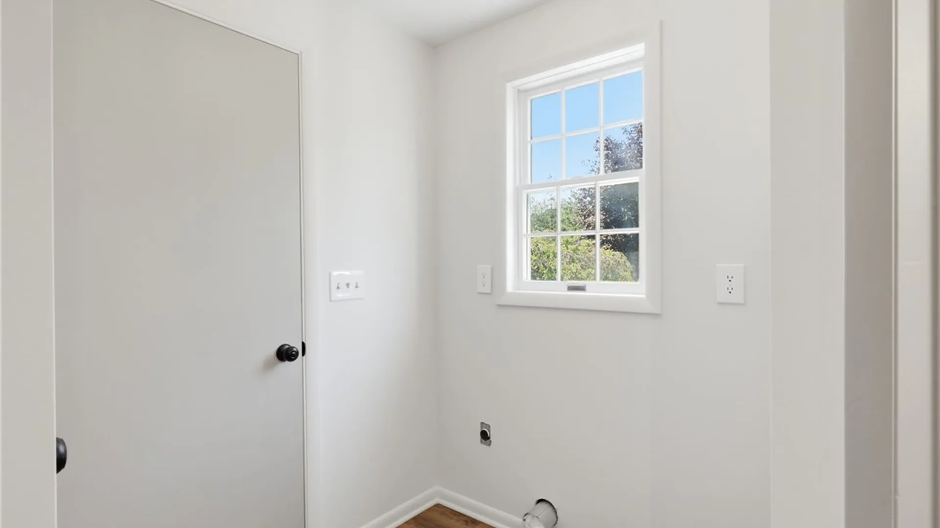 Property at 582 Bram Hall Drive, Greece, NY 14626 18