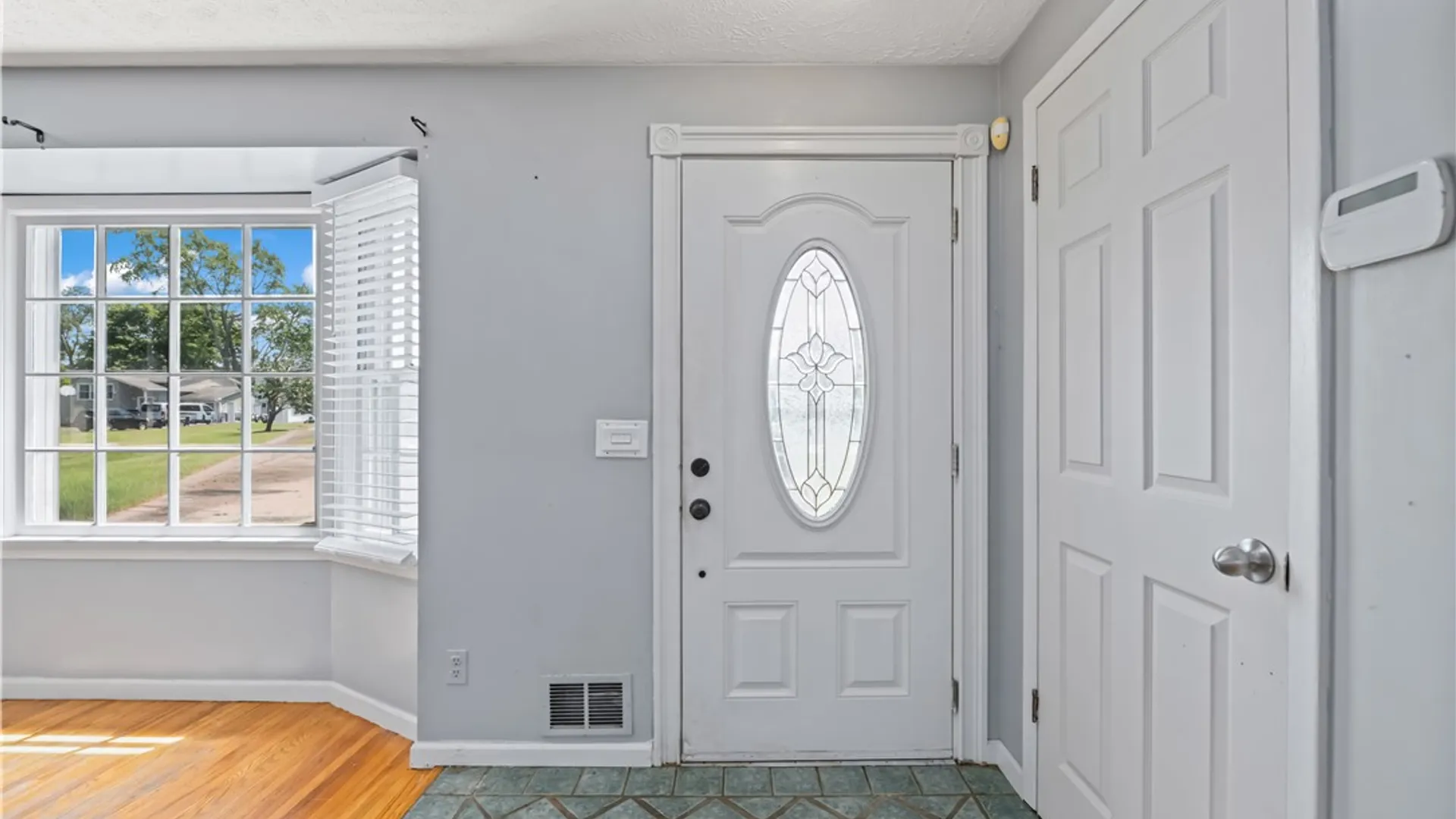 Property at 412 Wildwood Drive, Greece, NY 14616 4