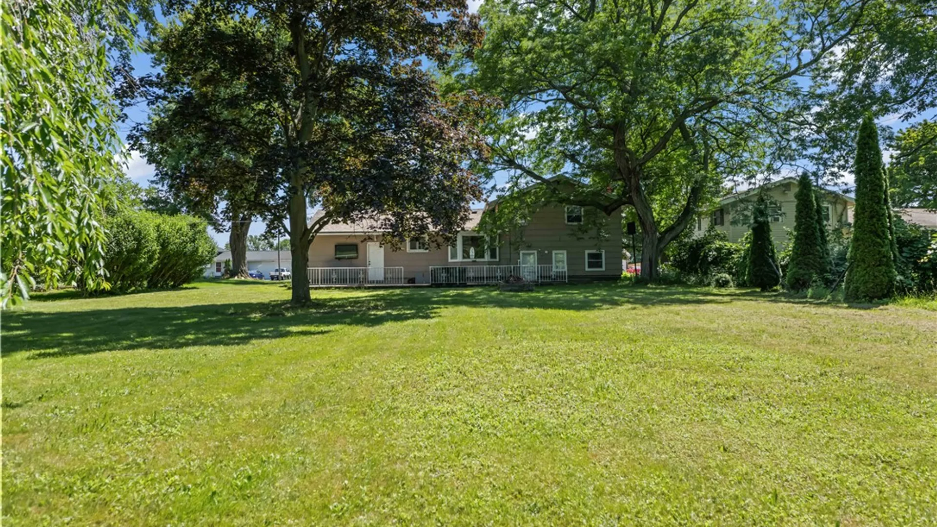 Property at 412 Wildwood Drive, Greece, NY 14616 40
