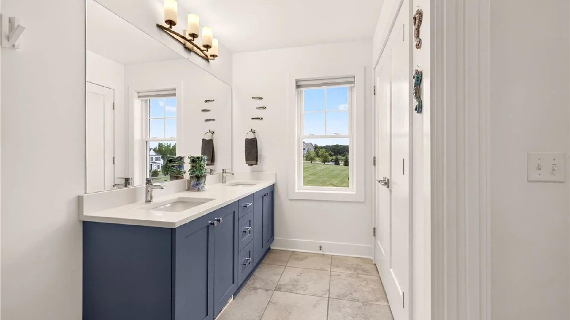 Property at 8 Ravenna Crescent, Pittsford, NY 14534 32