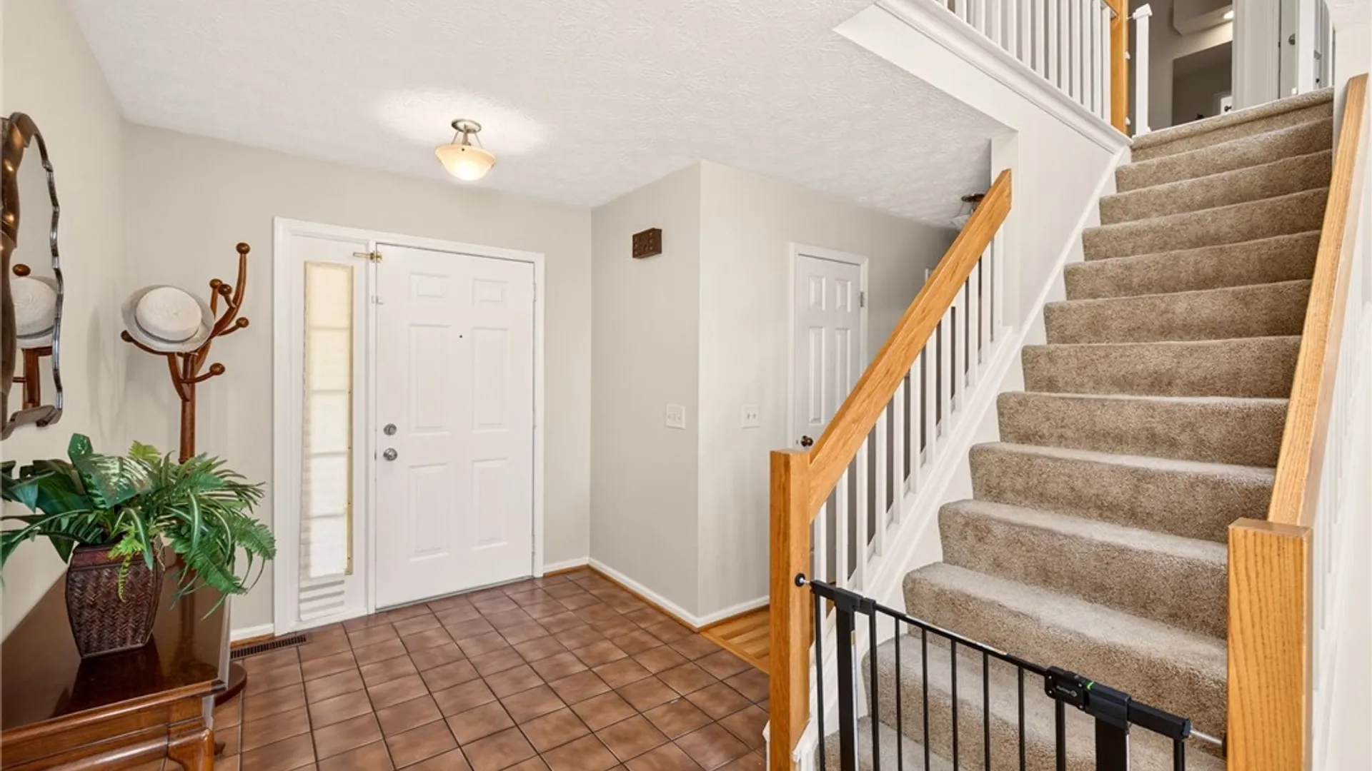 Property at 27 Neville Lane, Brighton, NY 14618 3