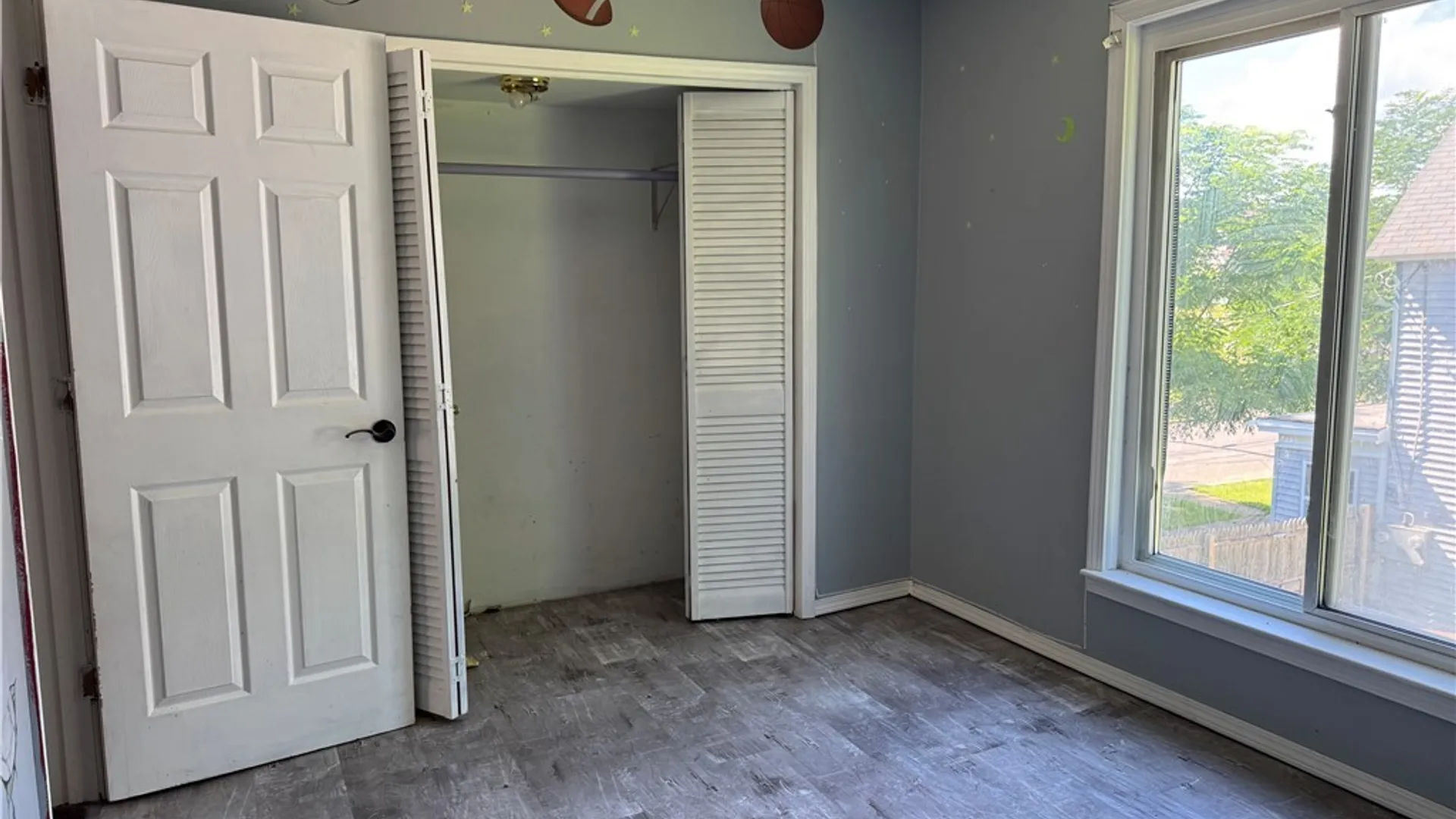 Property at 221 Hudson Street, Syracuse, NY 13207 22
