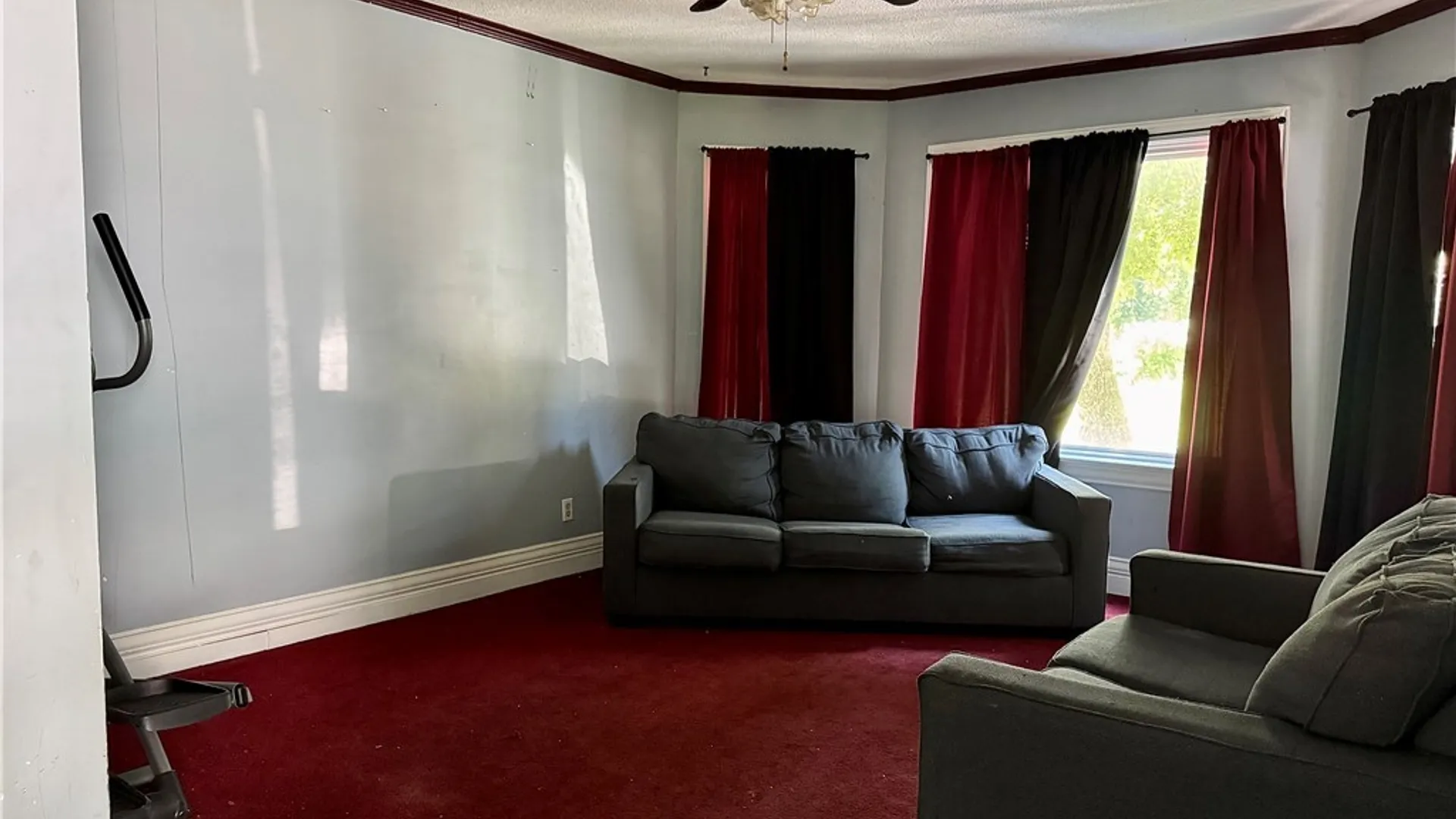 Property at 221 Hudson Street, Syracuse, NY 13207 4