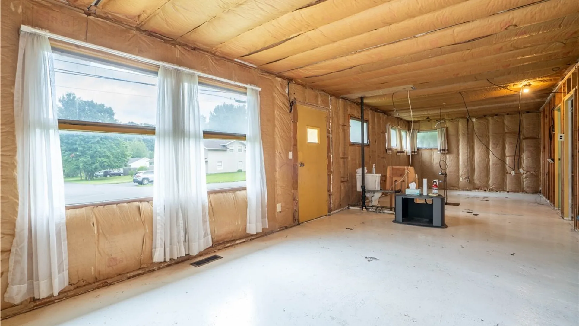 Property at 27 Pinecrest Road, New Hartford, NY 13413 13
