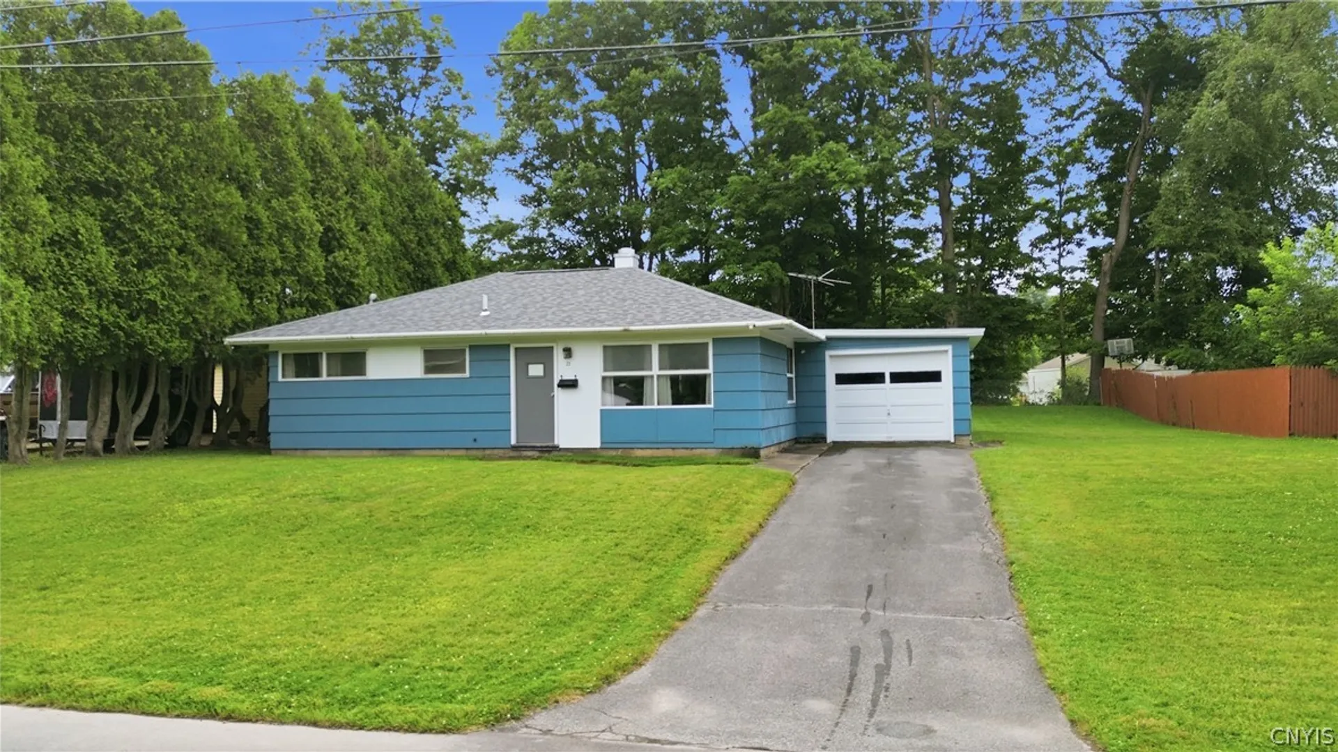 Property at 27 Pinecrest Road, New Hartford, NY 13413 25