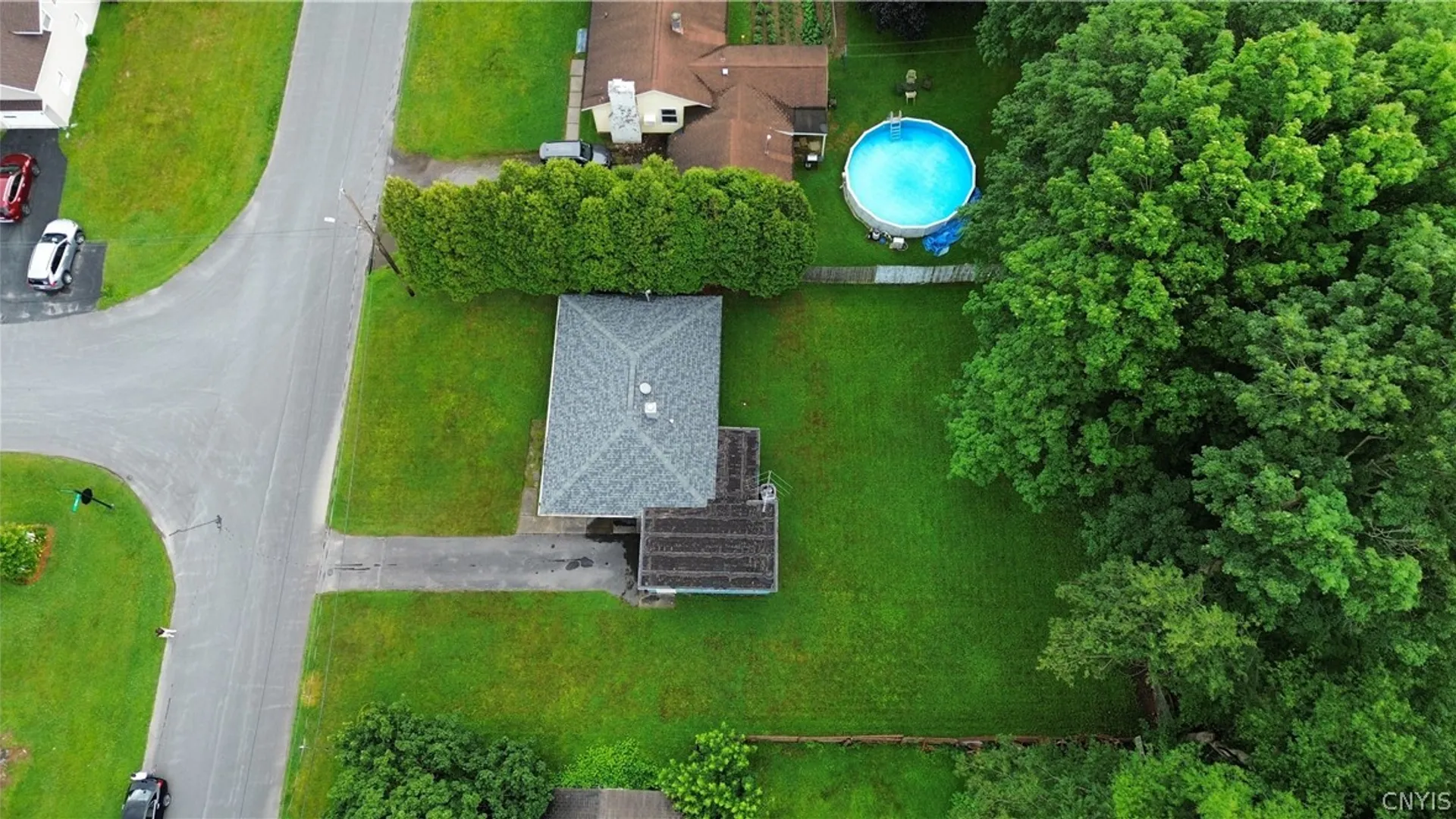 Property at 27 Pinecrest Road, New Hartford, NY 13413 31