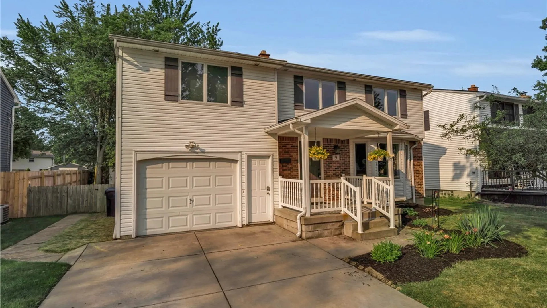 Property at 9 Marlee Drive, Tonawanda, NY 14150 2