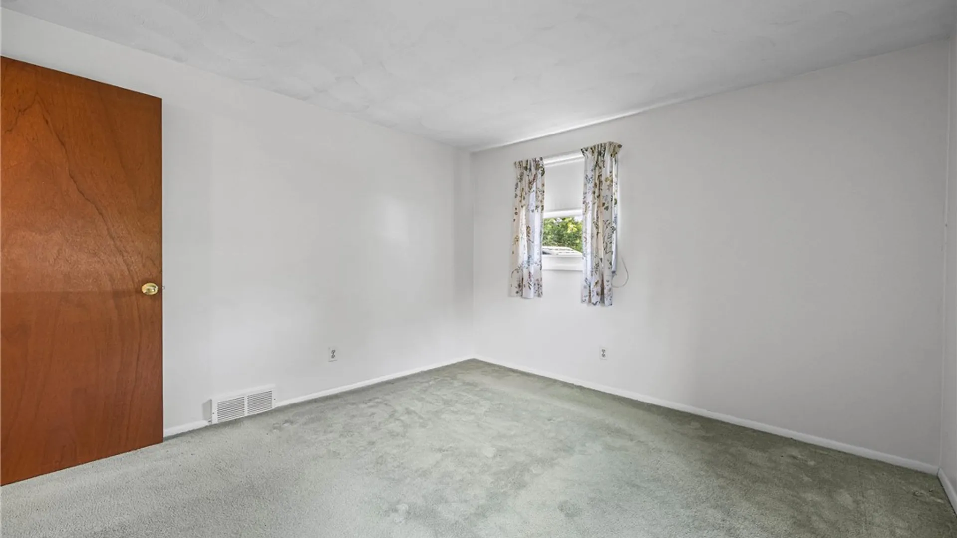 Property at 401 Judy Ann Drive, Greece, NY 14616 26