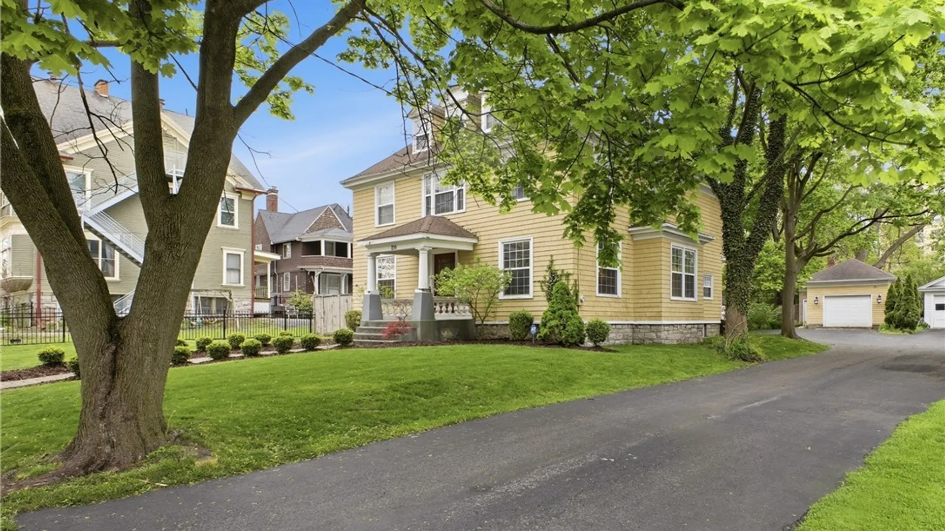 Property at 216 Highland Avenue, Syracuse, NY 13203 3