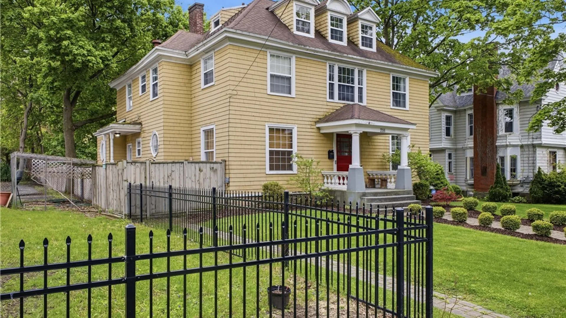 Property at 216 Highland Avenue, Syracuse, NY 13203 45