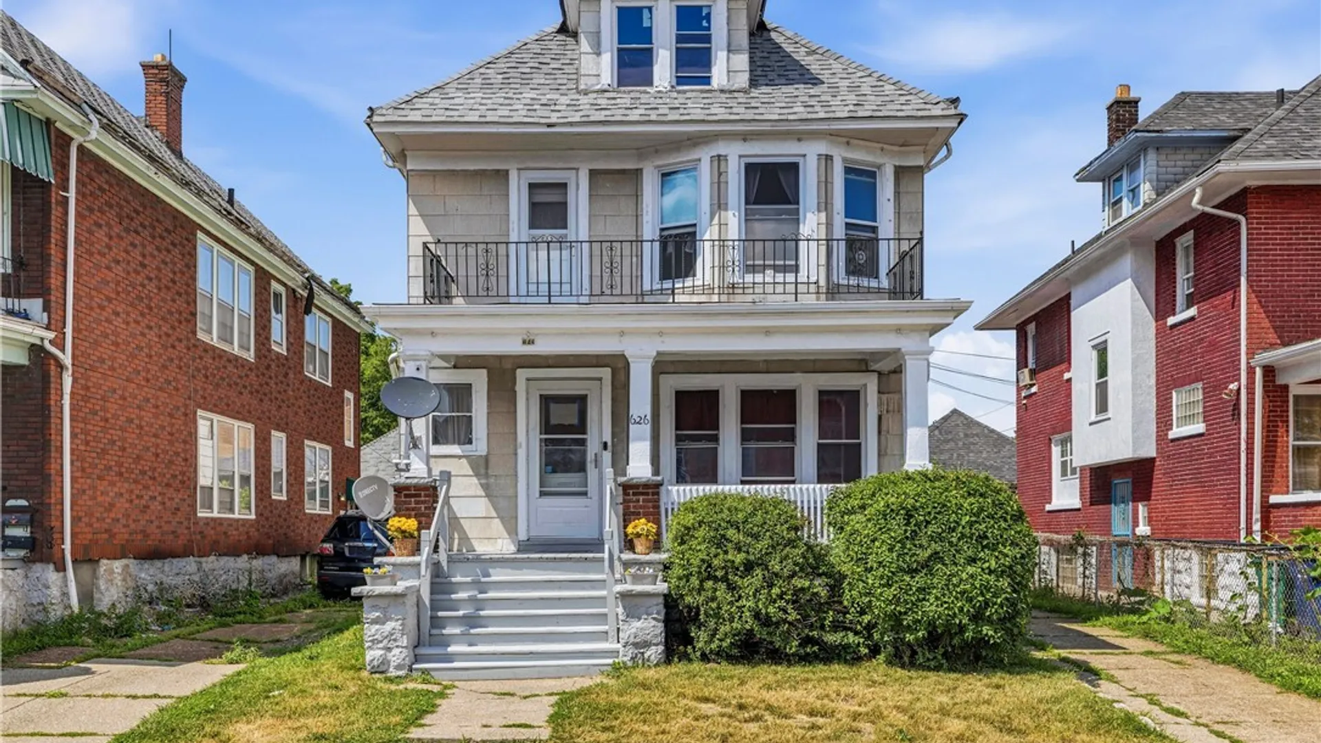 Property at 626 E Delavan Avenue, Buffalo, NY 14211 2