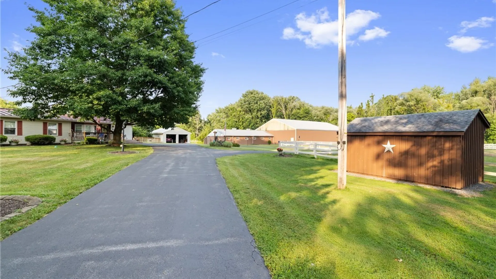 Property at 2177 Canal Road, Camillus, NY 13112 3