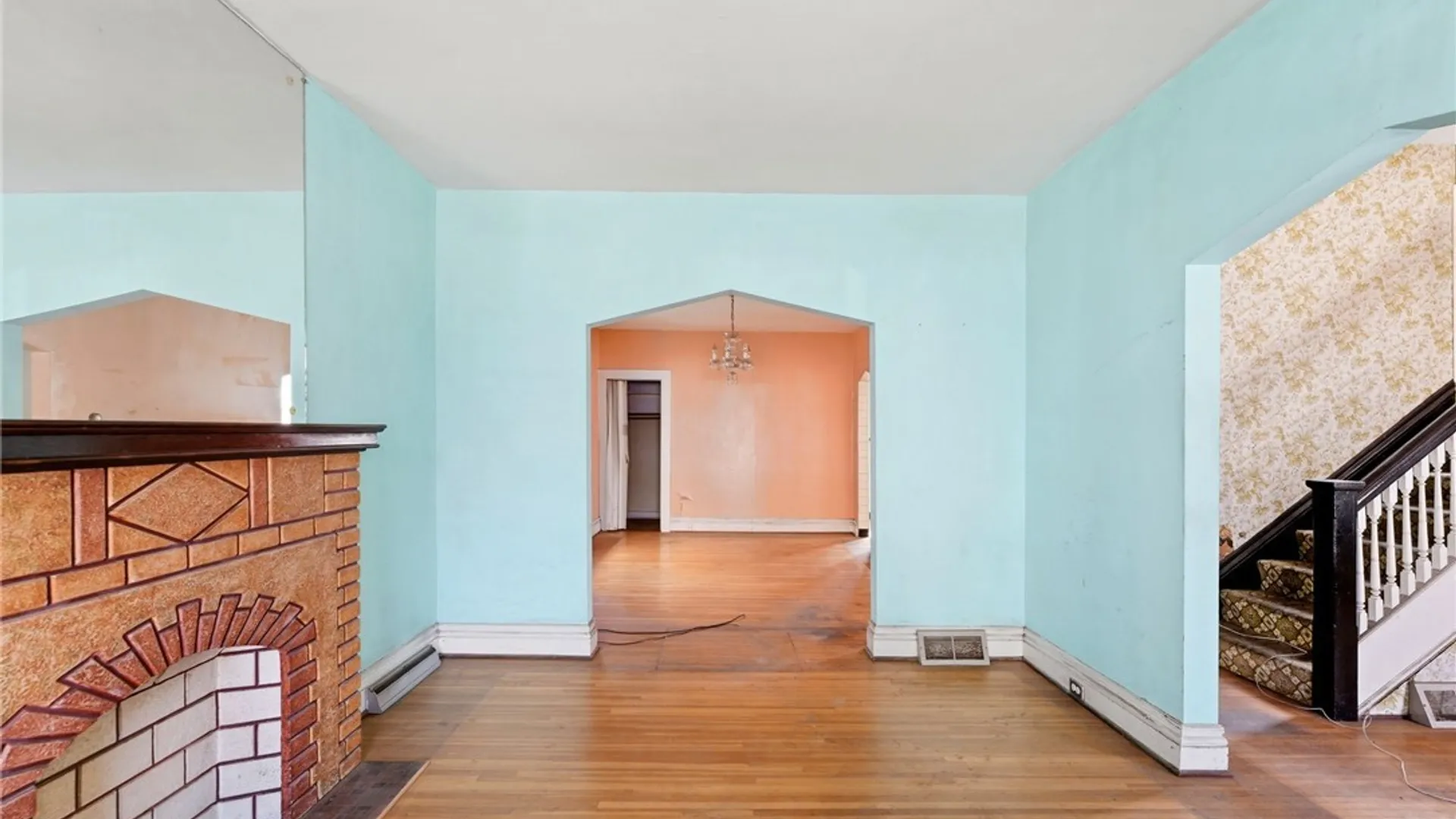 Property at 16 Copeland Place, Buffalo, NY 14207 10