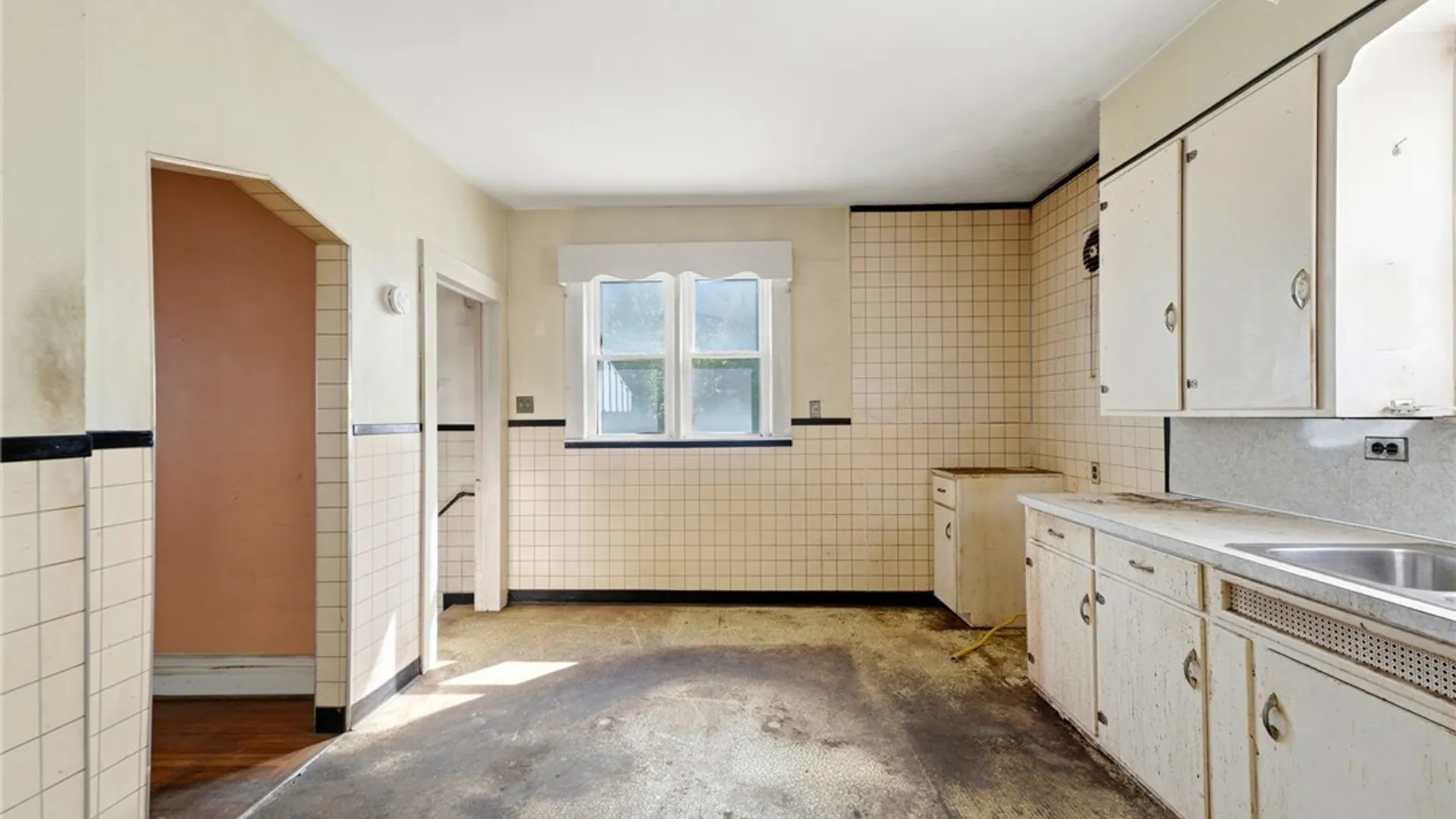 Property at 16 Copeland Place, Buffalo, NY 14207 17