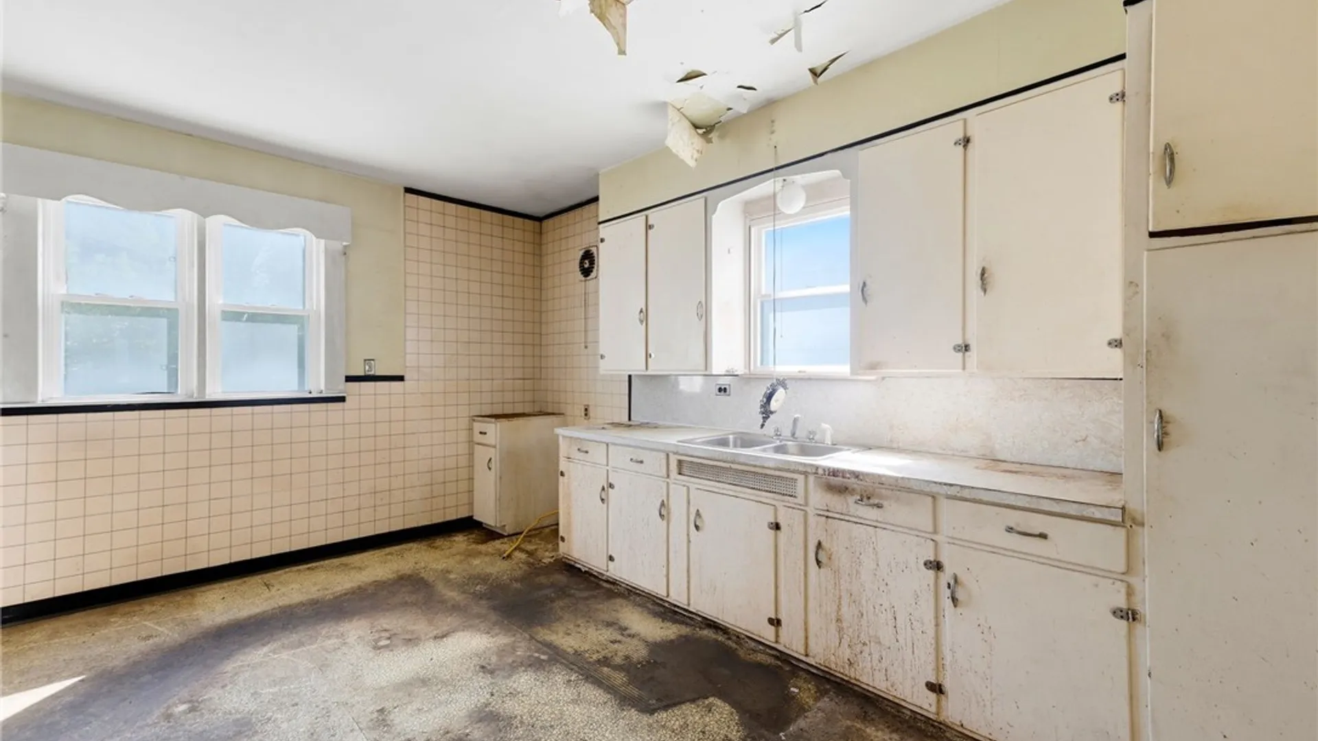 Property at 16 Copeland Place, Buffalo, NY 14207 21