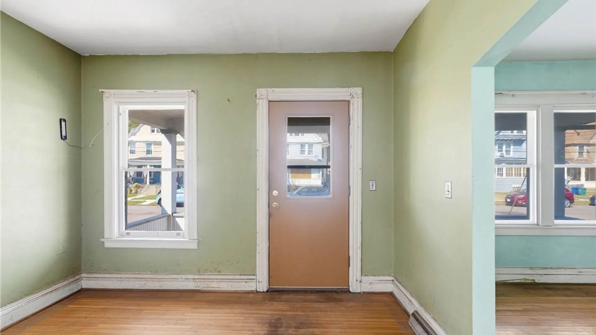 Property at 16 Copeland Place, Buffalo, NY 14207 7