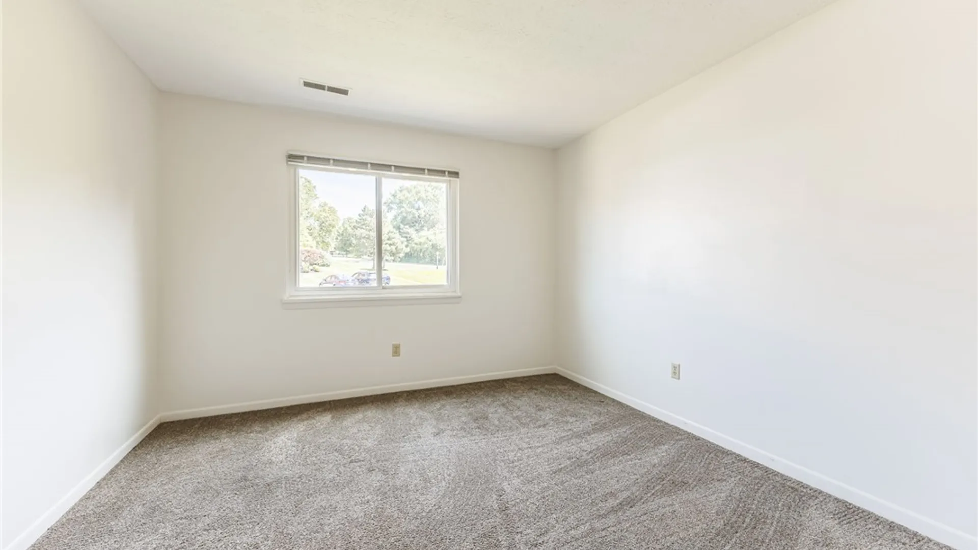 Property at 29-3 Great Wood Court, Perinton, NY 14450 19
