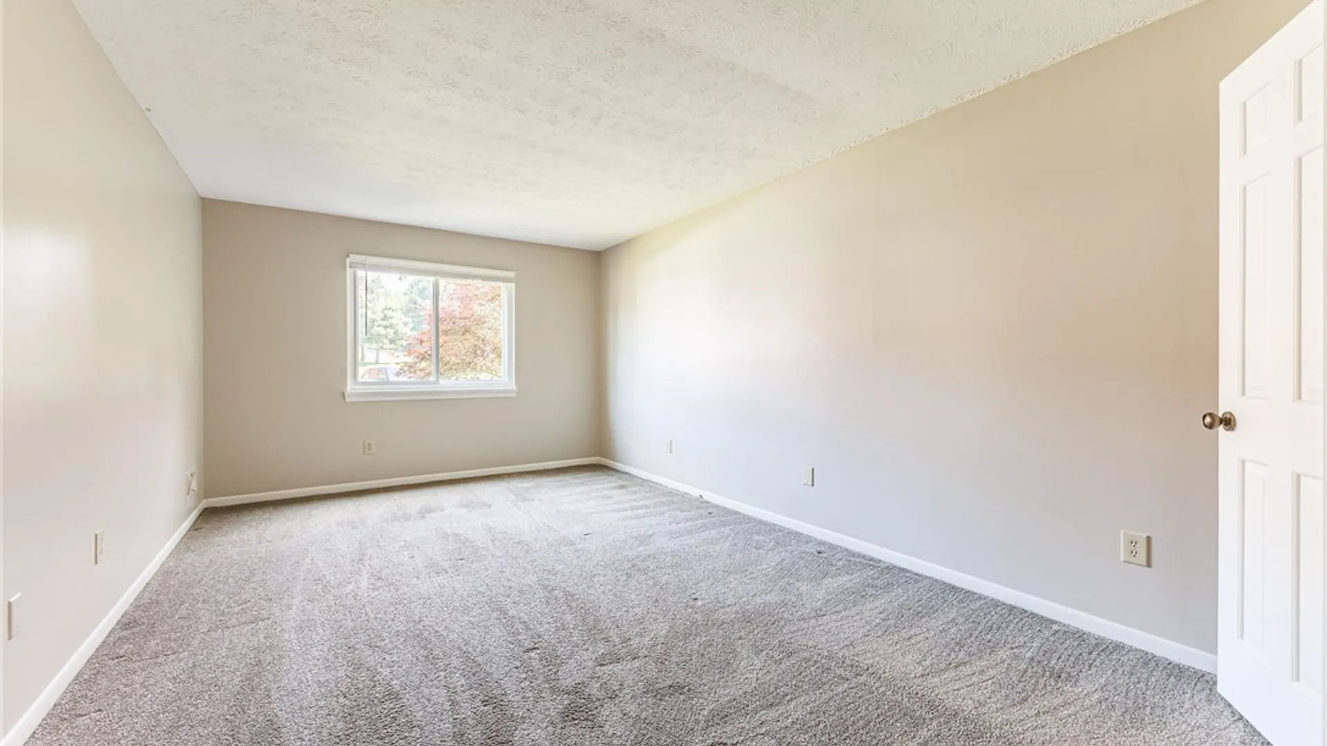 Property at 29-3 Great Wood Court, Perinton, NY 14450 20