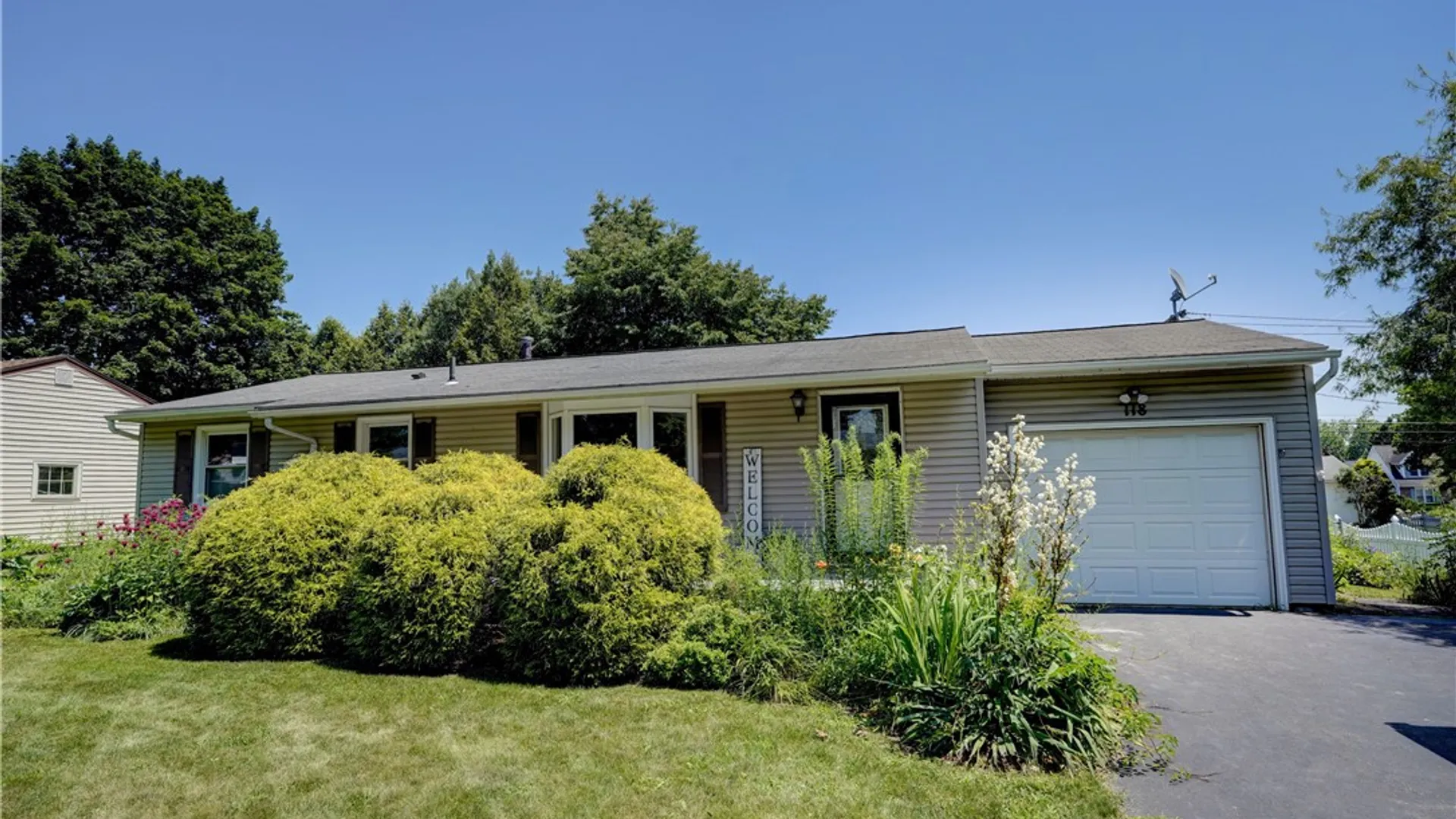 Property at 118 Underwood Avenue, Parma, NY 14468 39