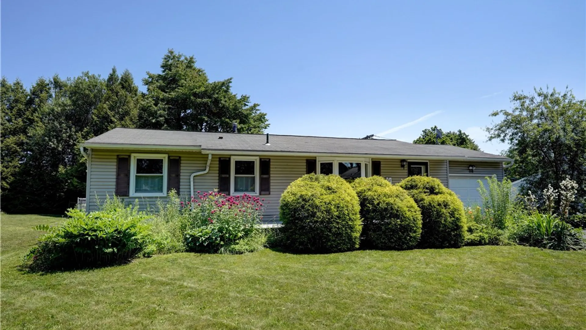 Property at 118 Underwood Avenue, Parma, NY 14468 40