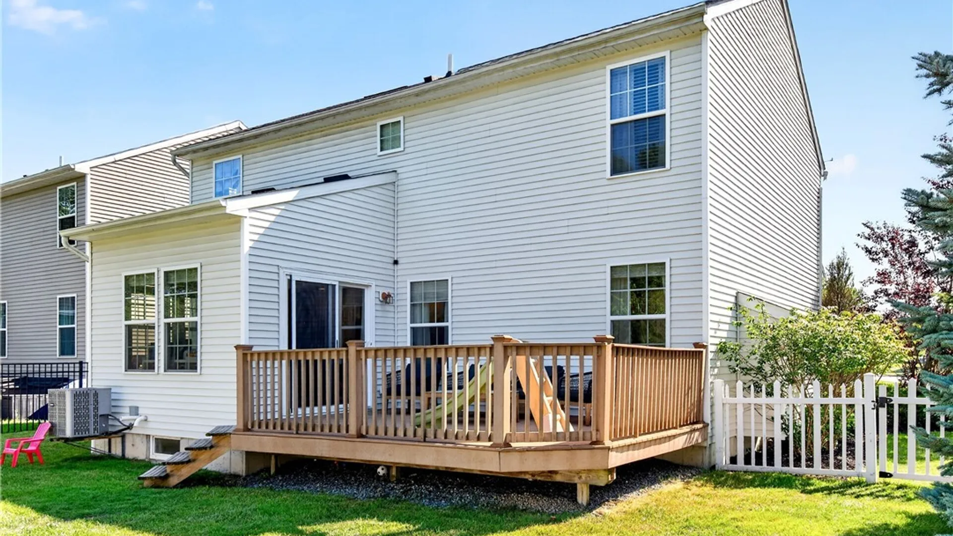 Property at 3 Scooter Lane, Hamburg, NY 14075 30