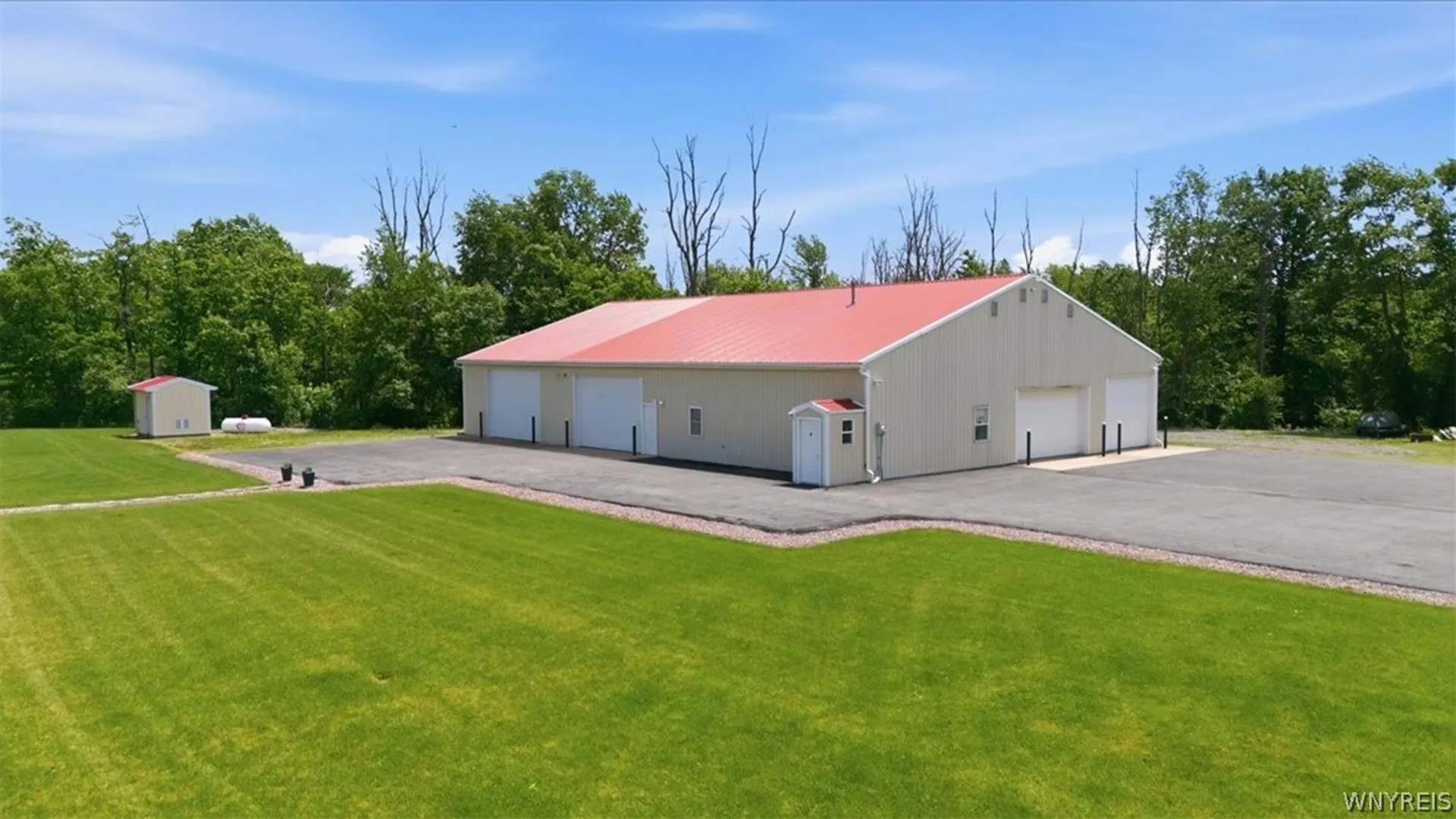 Property at 6428 Bartz Road, Lockport Town, NY 14094 3