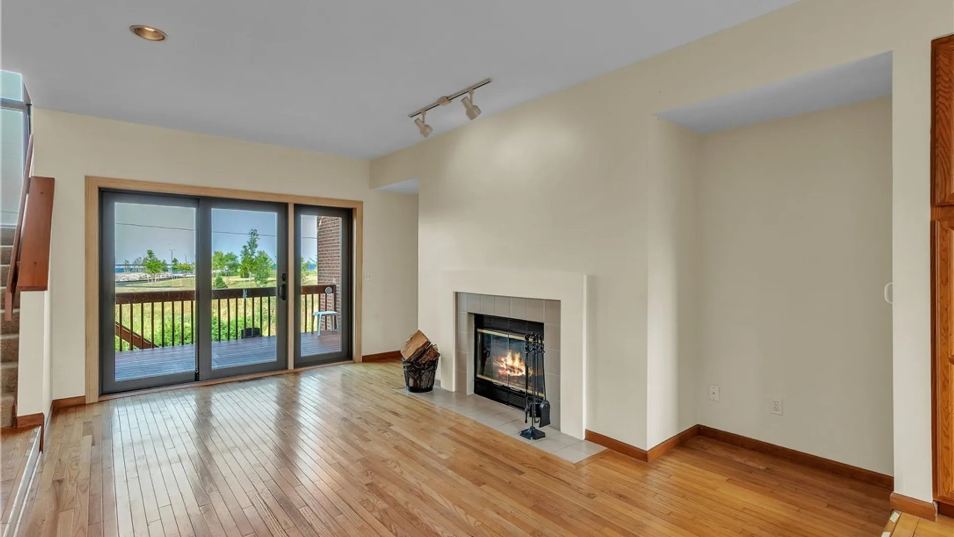 Property at 418 Lakefront Blvd, Buffalo, NY 14202 19