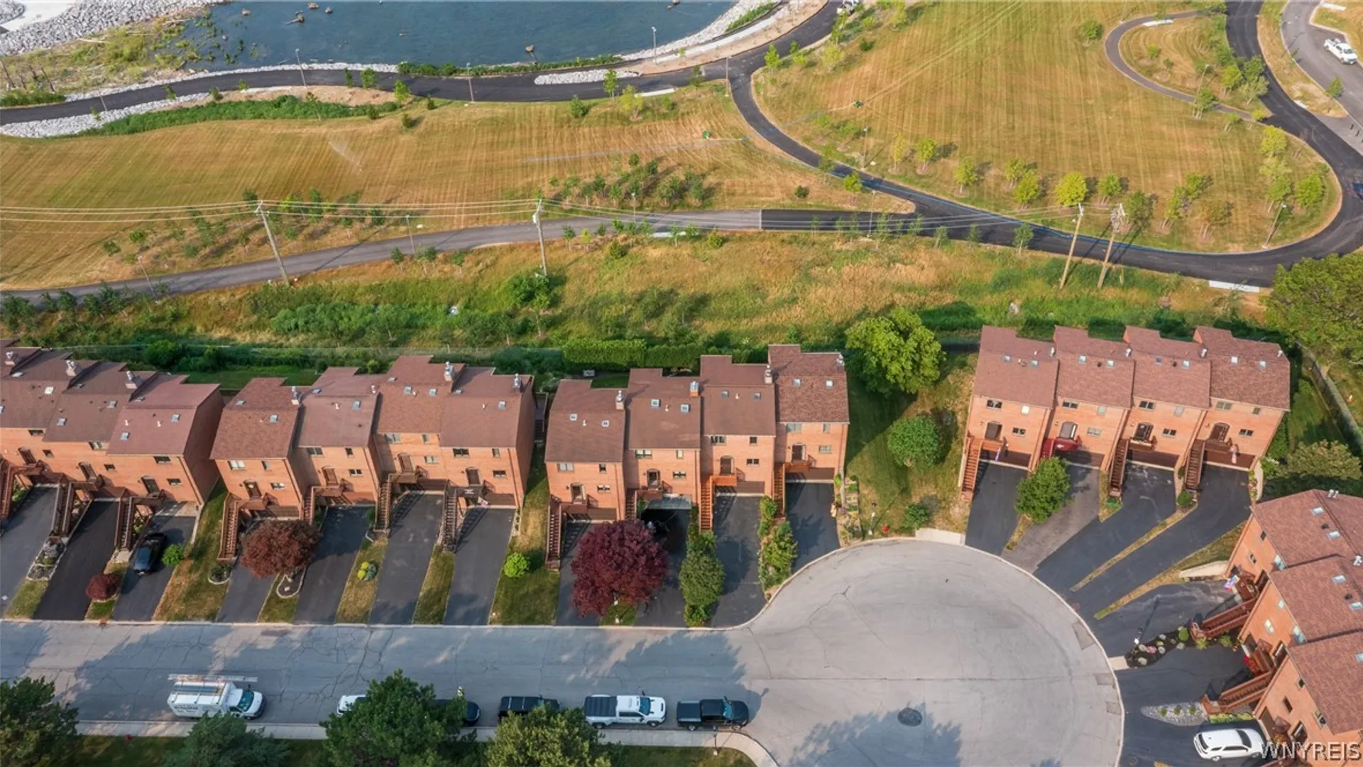Property at 418 Lakefront Blvd, Buffalo, NY 14202 5