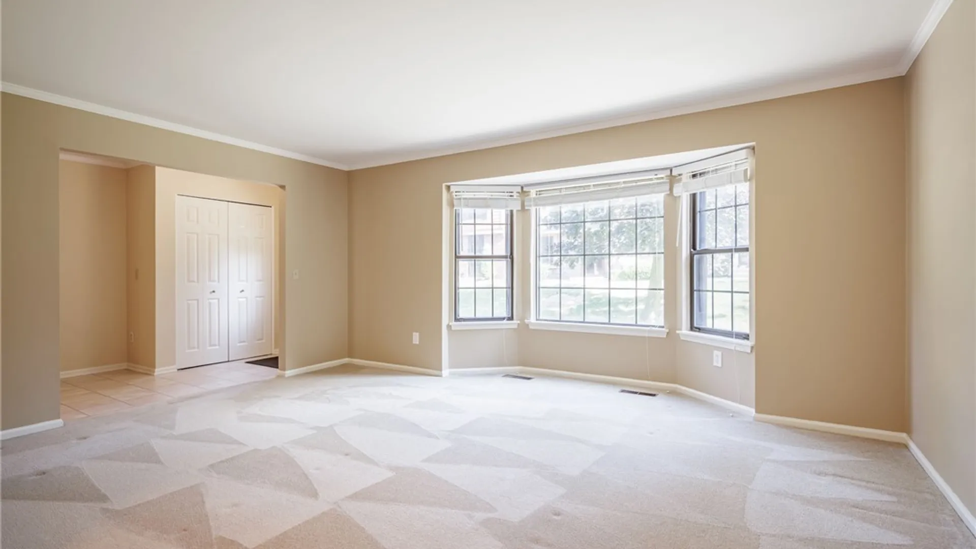 Property at 18 Dunbridge Heights, Perinton, NY 14450 5
