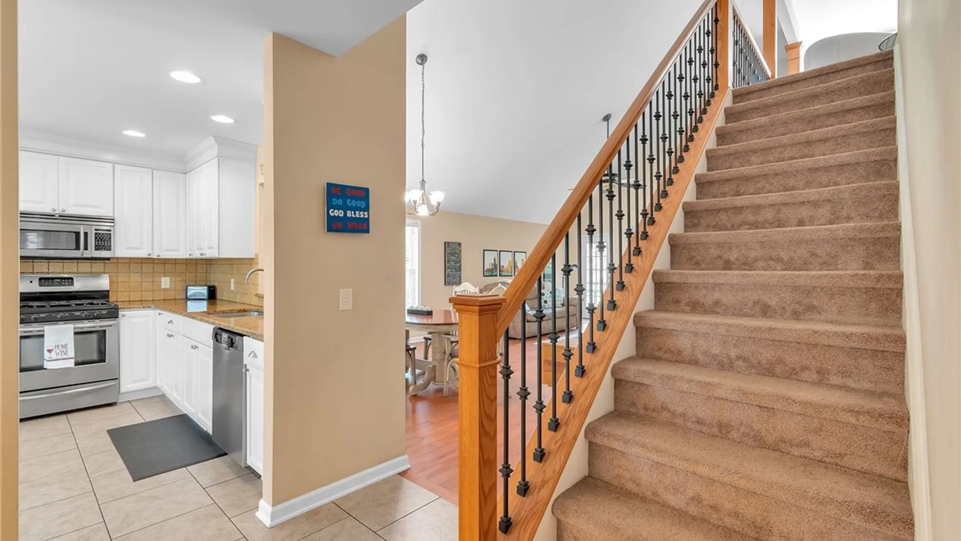 Property at 228 Lake Avenue, Lancaster, NY 14086 11