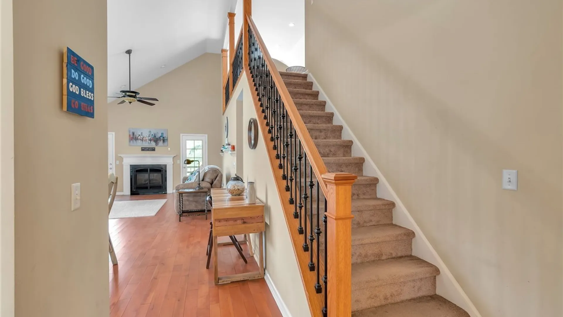 Property at 228 Lake Avenue, Lancaster, NY 14086 32