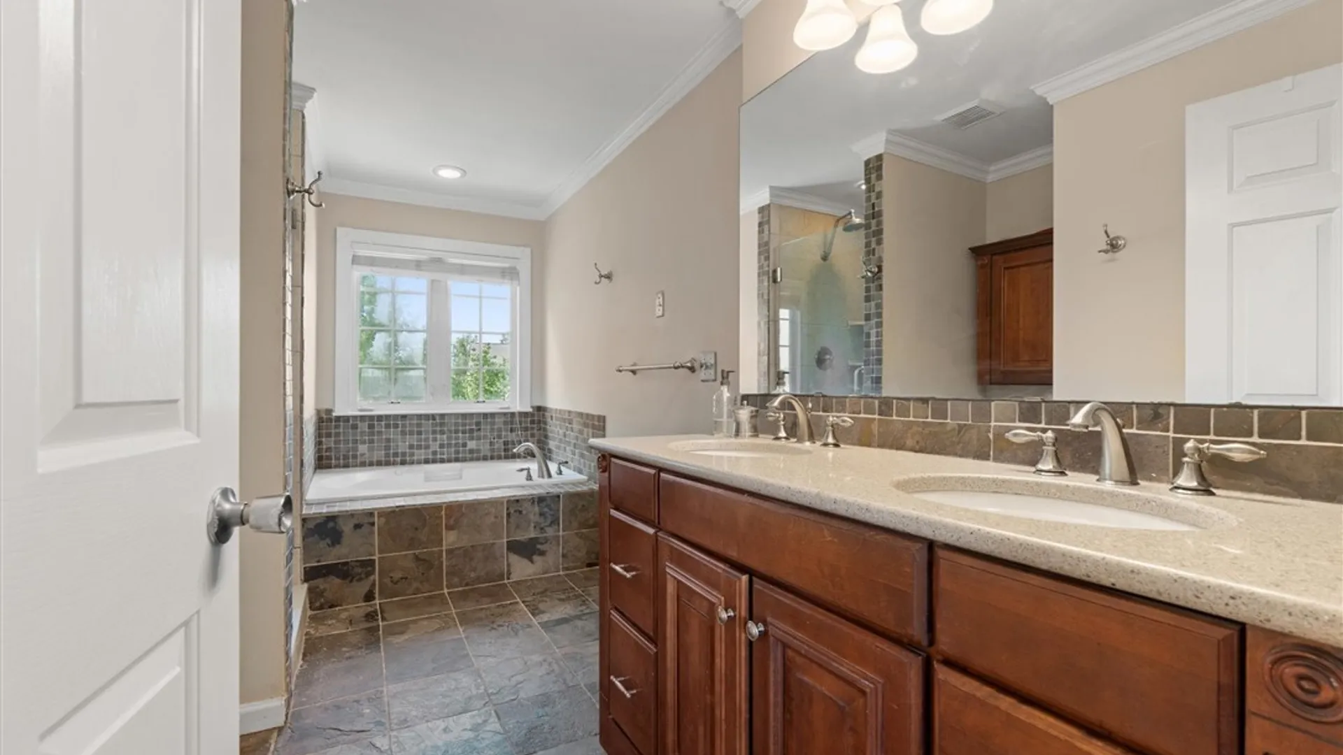 Property at 8605 Lydia Lane, Cicero, NY 13039 27