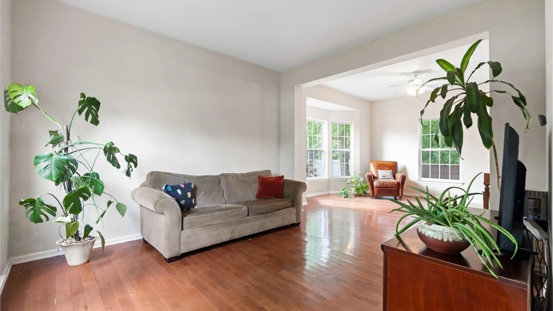 Property at 8605 Lydia Lane, Cicero, NY 13039 7