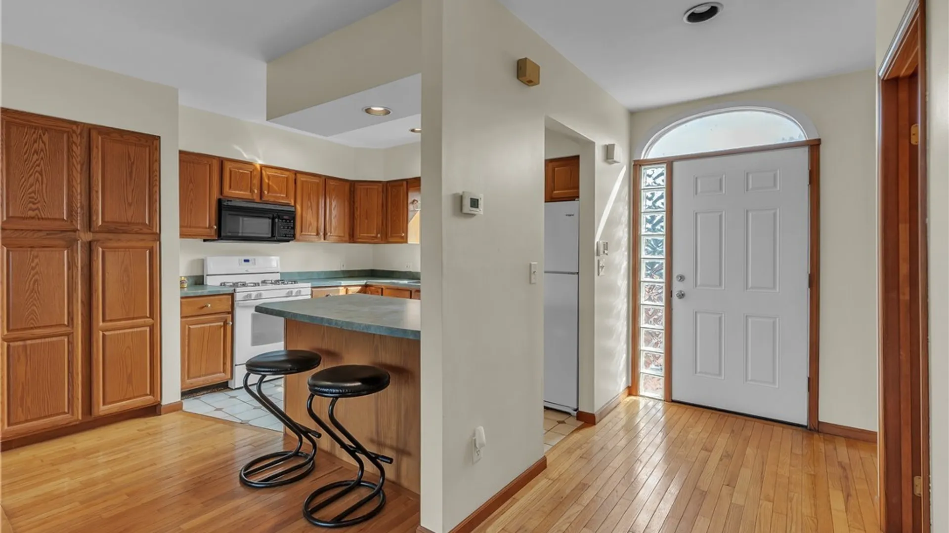 Property at 418 Lakefront Boulevard, Buffalo, NY 14202 18