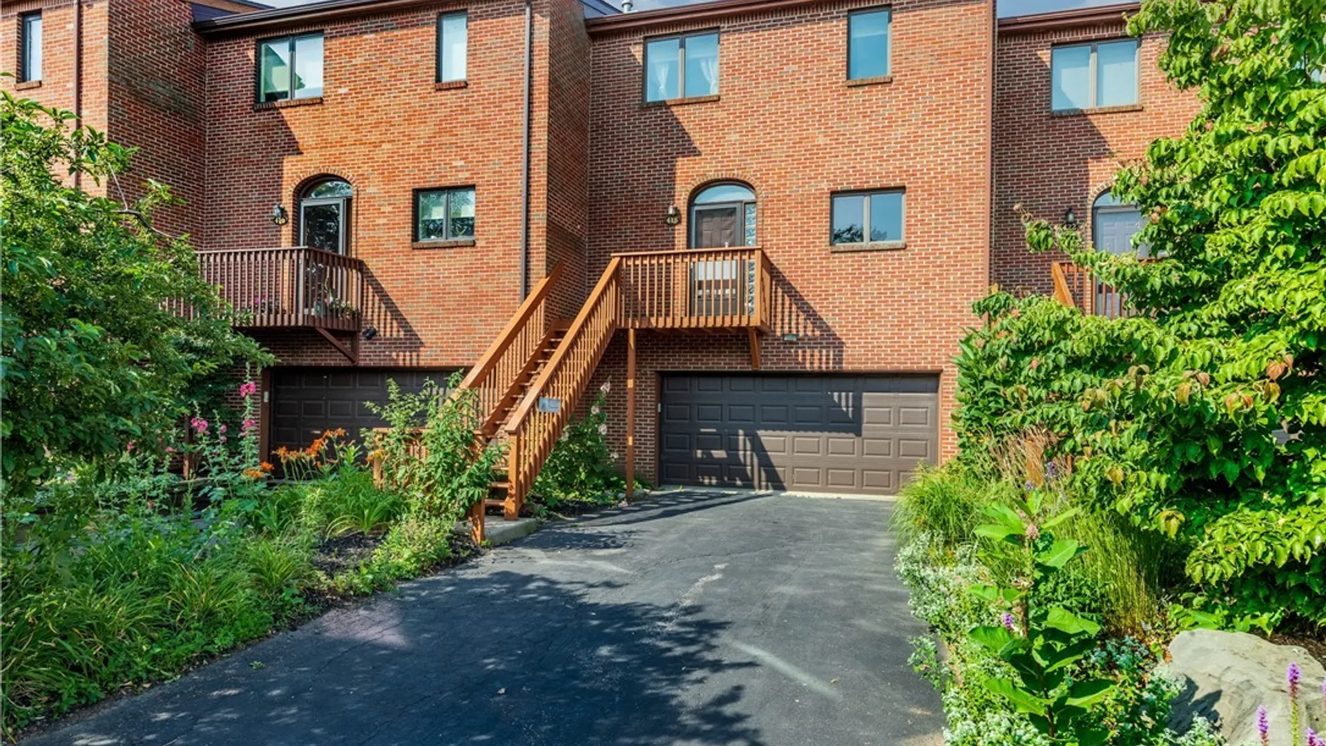 Property at 418 Lakefront Boulevard, Buffalo, NY 14202 2