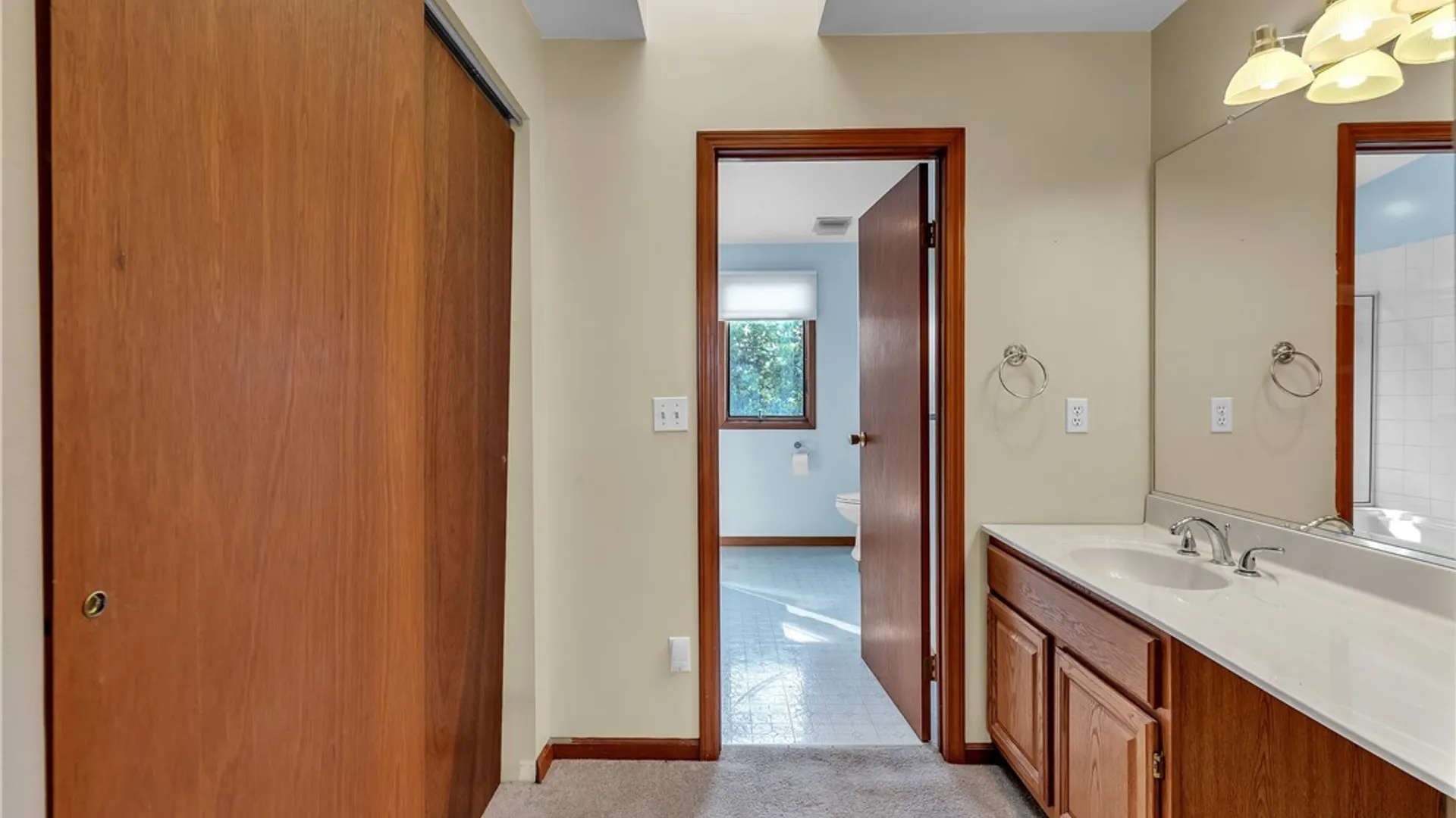 Property at 418 Lakefront Boulevard, Buffalo, NY 14202 37