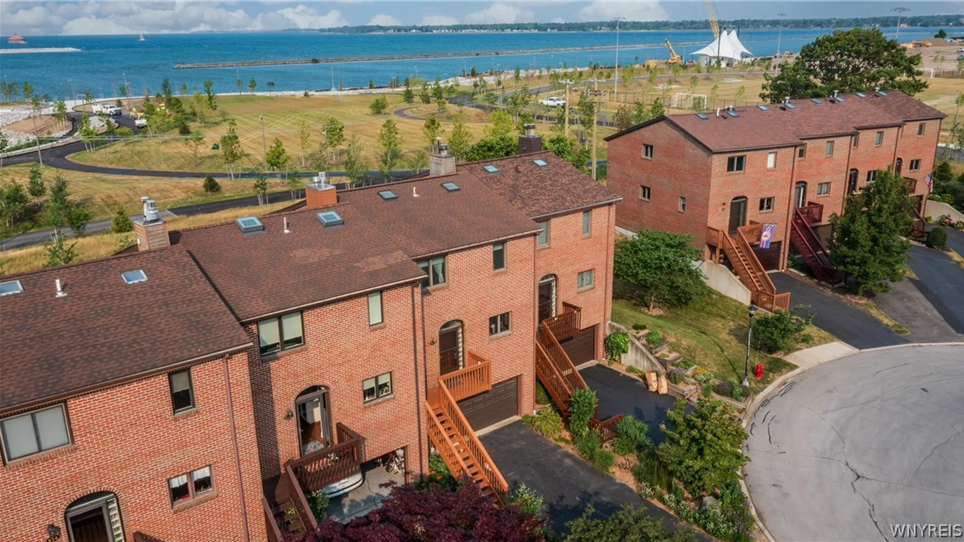 Property at 418 Lakefront Boulevard, Buffalo, NY 14202 7