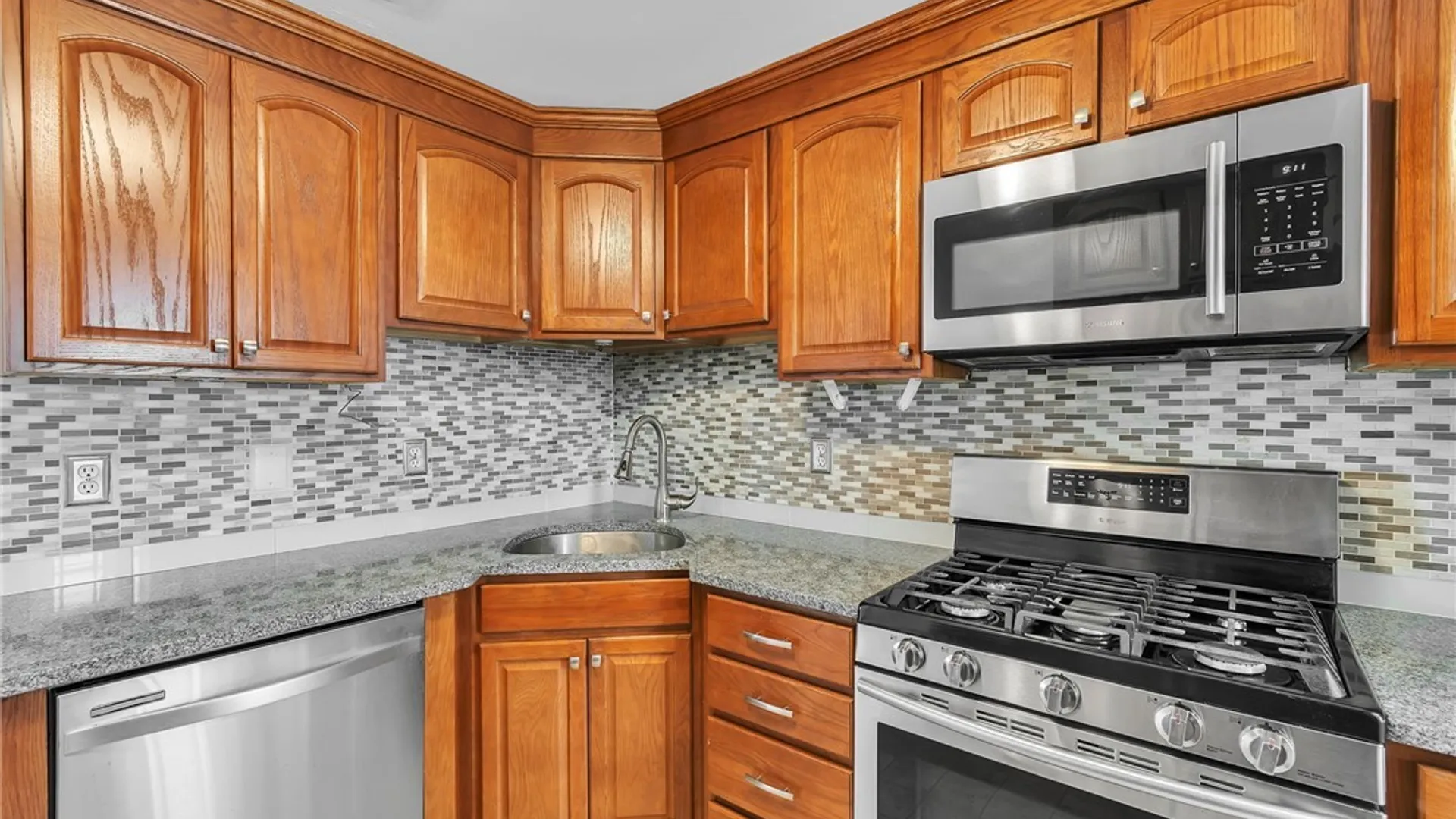 Property at 201 Midland Avenue, Tonawanda, NY 14223 30