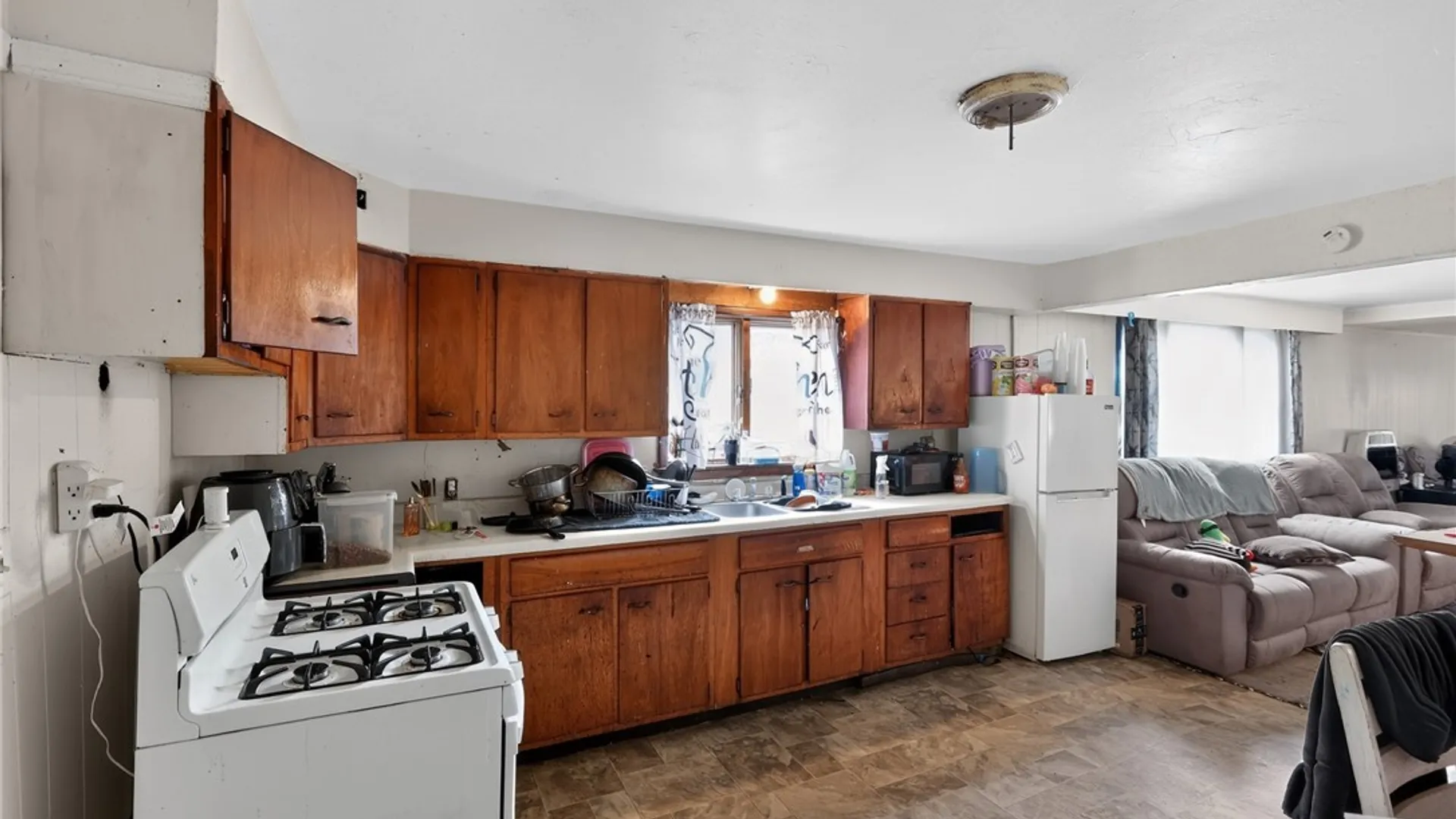 Property at 233 Davey Street, Buffalo, NY 14206 6