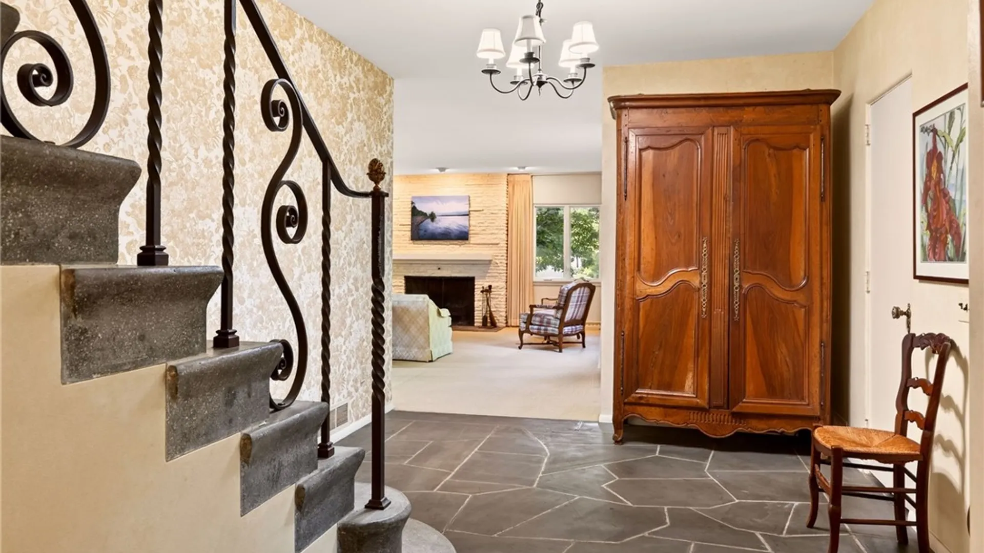 Property at 25 Oak Lane, Brighton, NY 14610 12